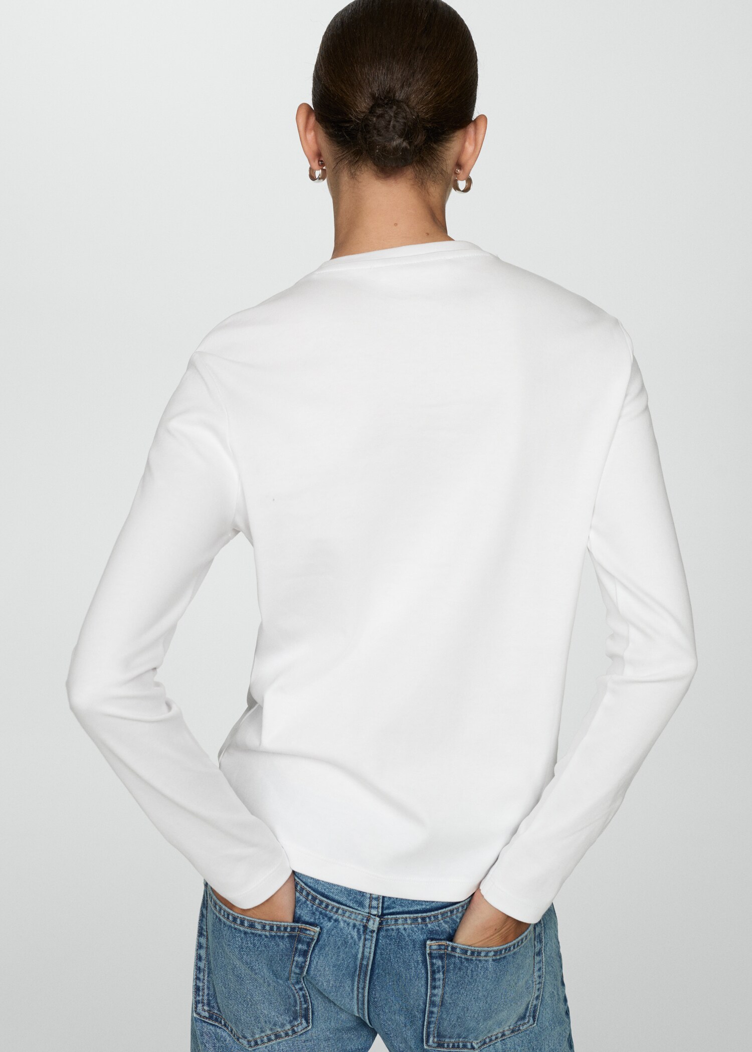 Long sleeve cotton t-shirt - Reverse of the article