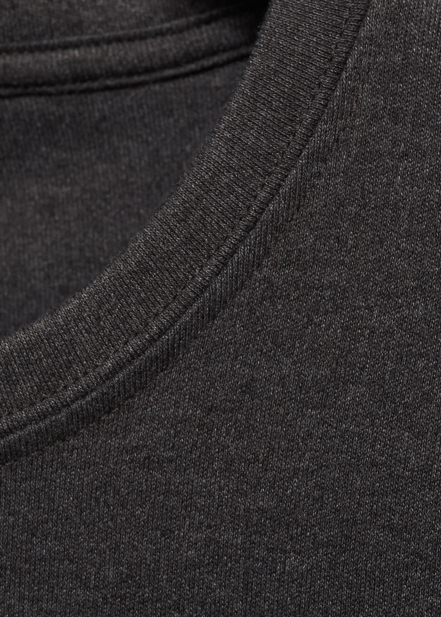 Long sleeve cotton t-shirt - Details of the article 8