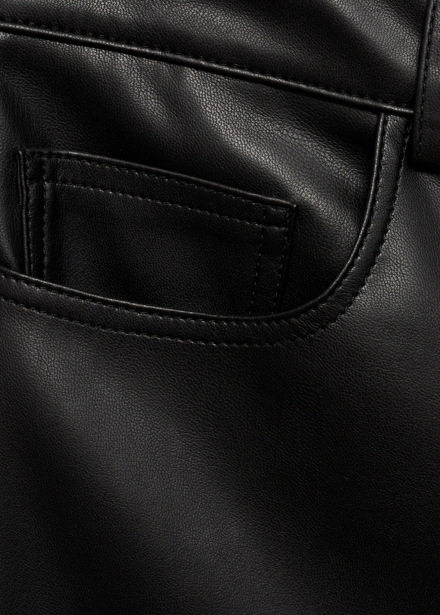 Mid-rise leather effect trousers - Details of the article 8
