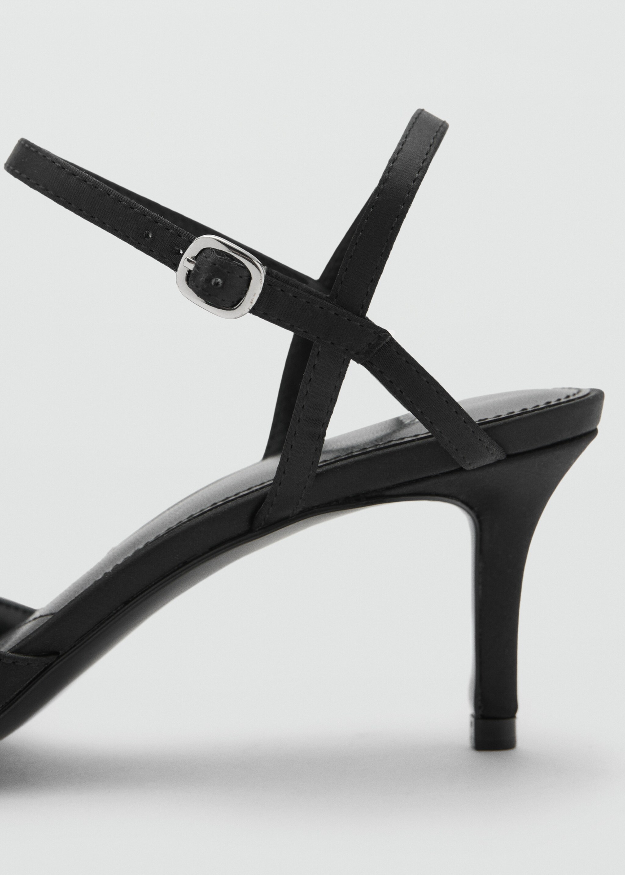 Chaussures talon lanières - Détail de l'article 1