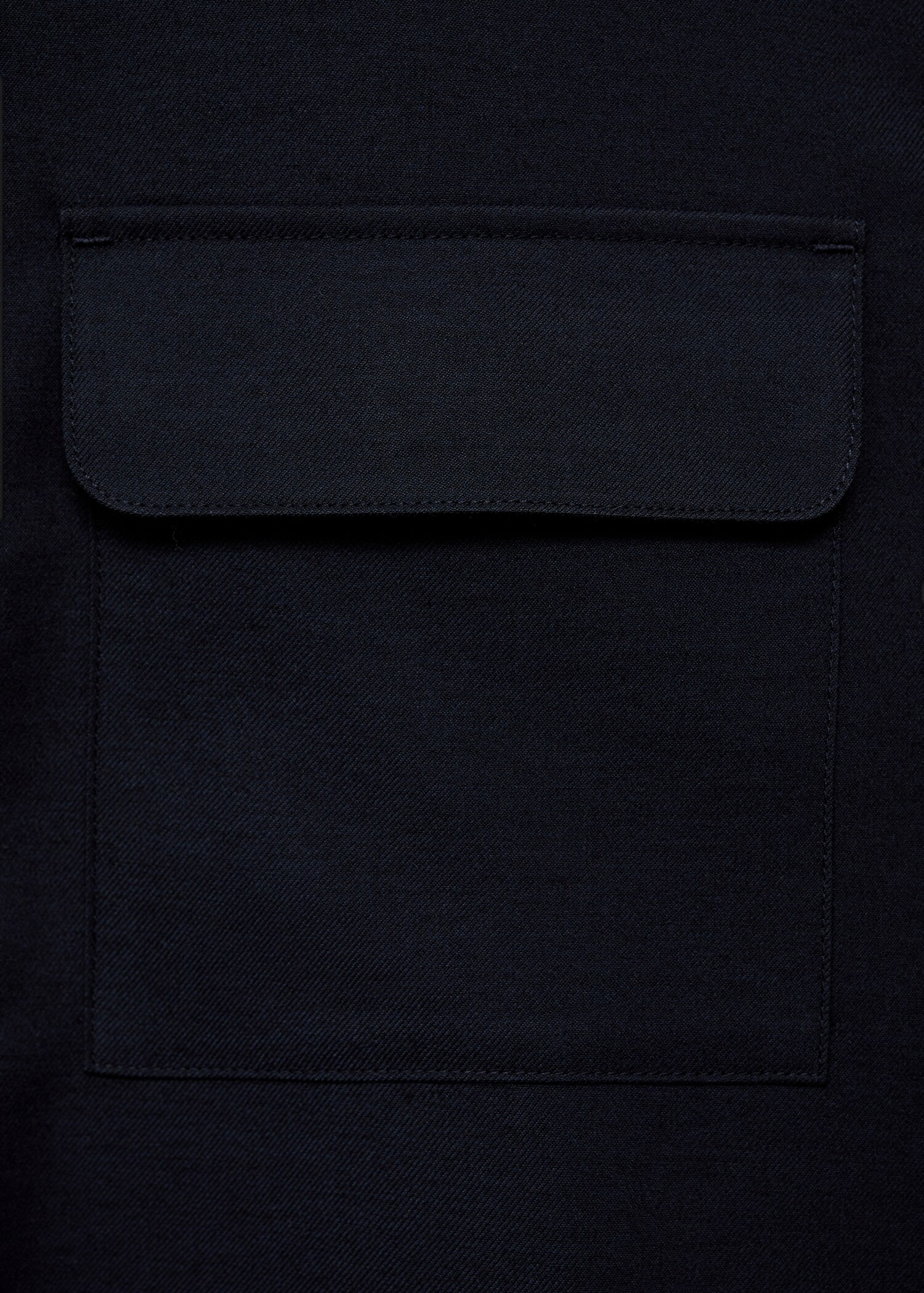 Slim-fit overshirt with pockets - Details of the article 0
