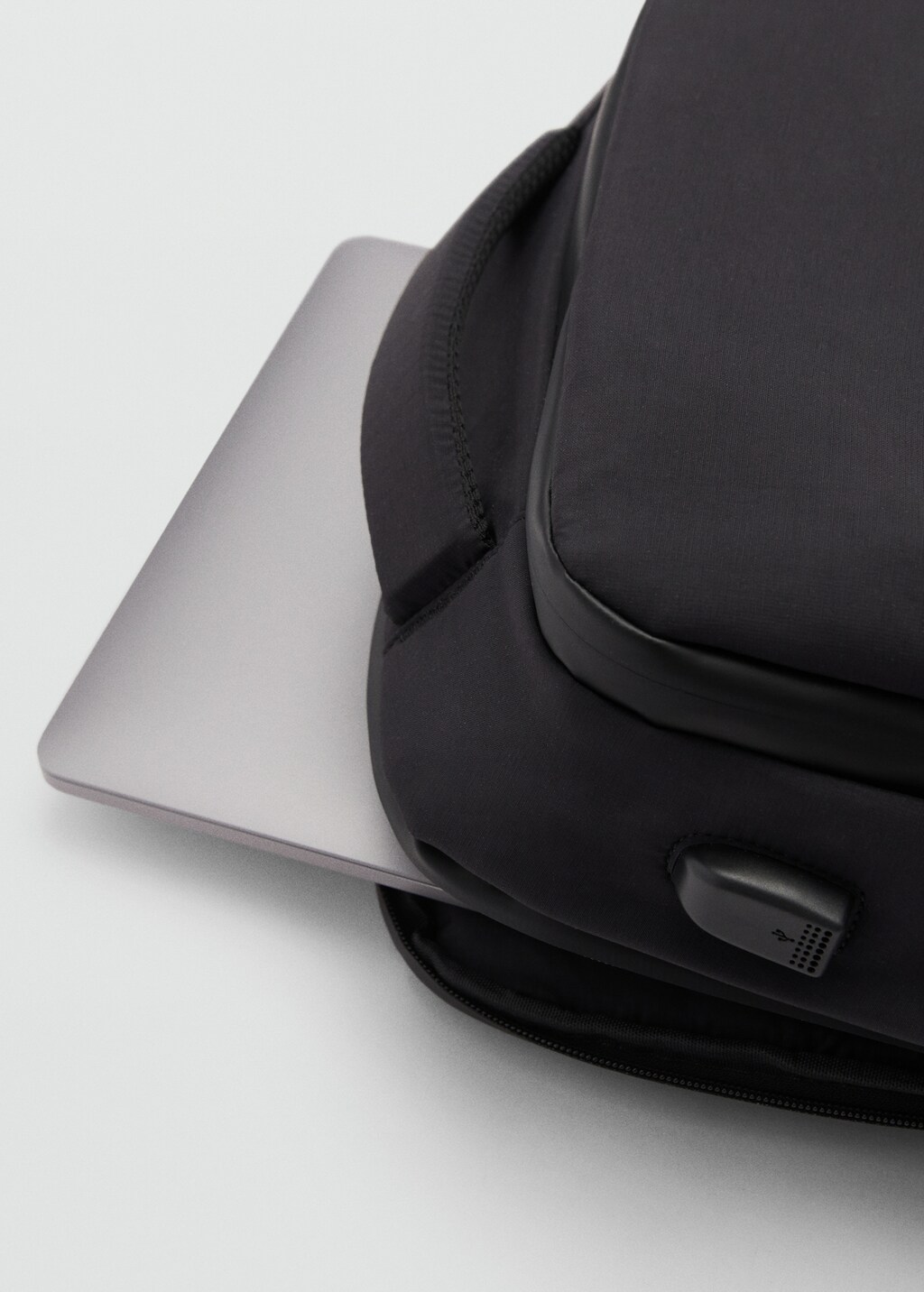 Mango Men s USB Connection Water Repellent Backpack Black