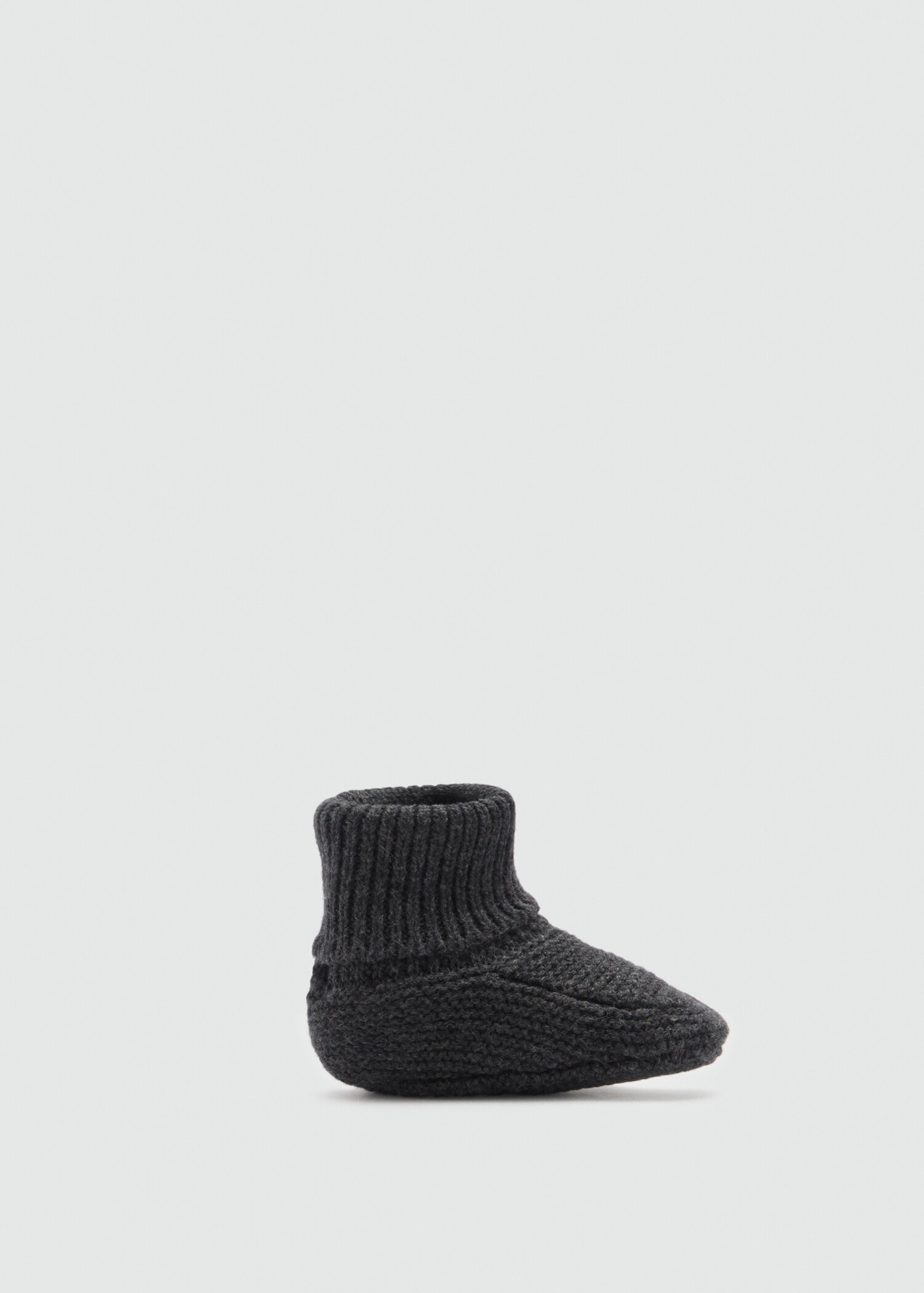 Knit bootees - Article without model