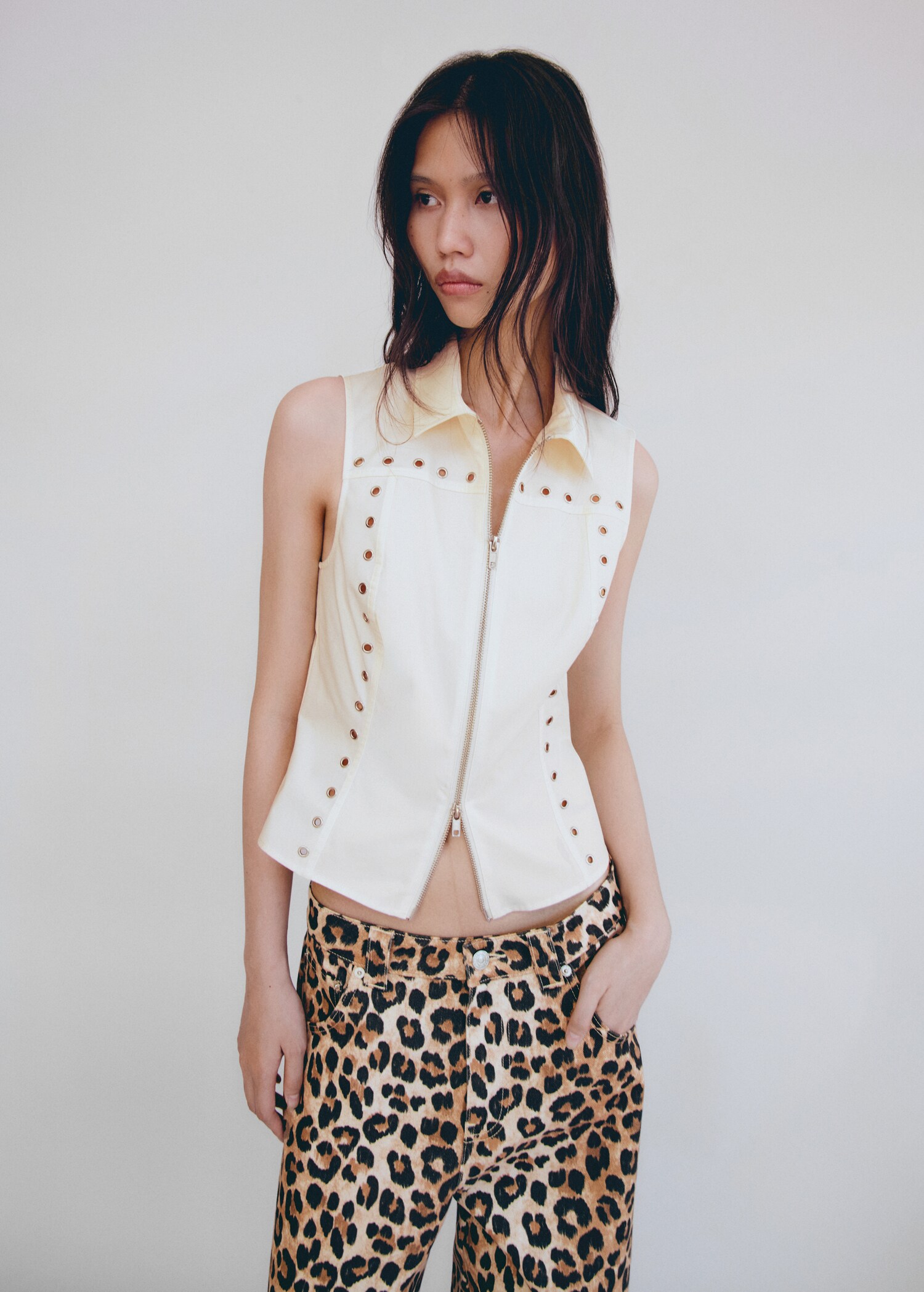 Top zippé à studs - Plan moyen