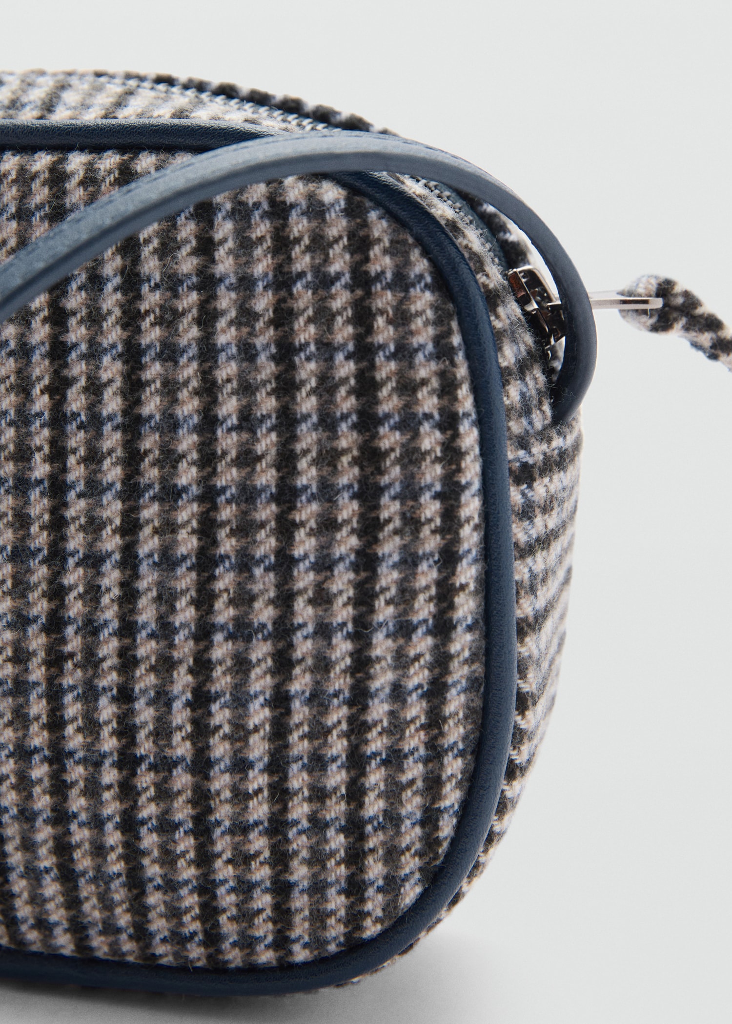 Houndstooth pattern contrast bag - Details of the article 2