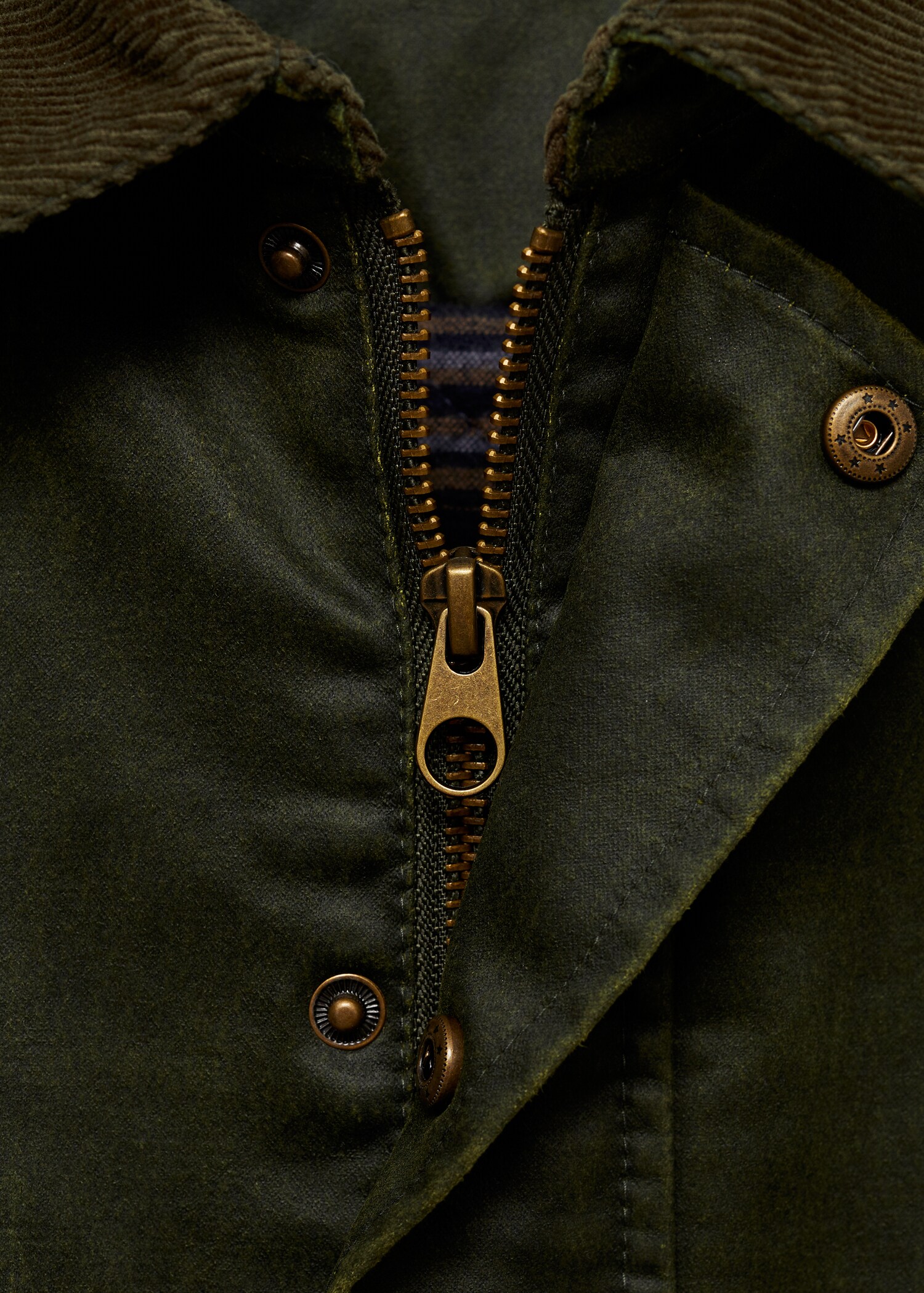Waxed-effect parka - Details of the article 8