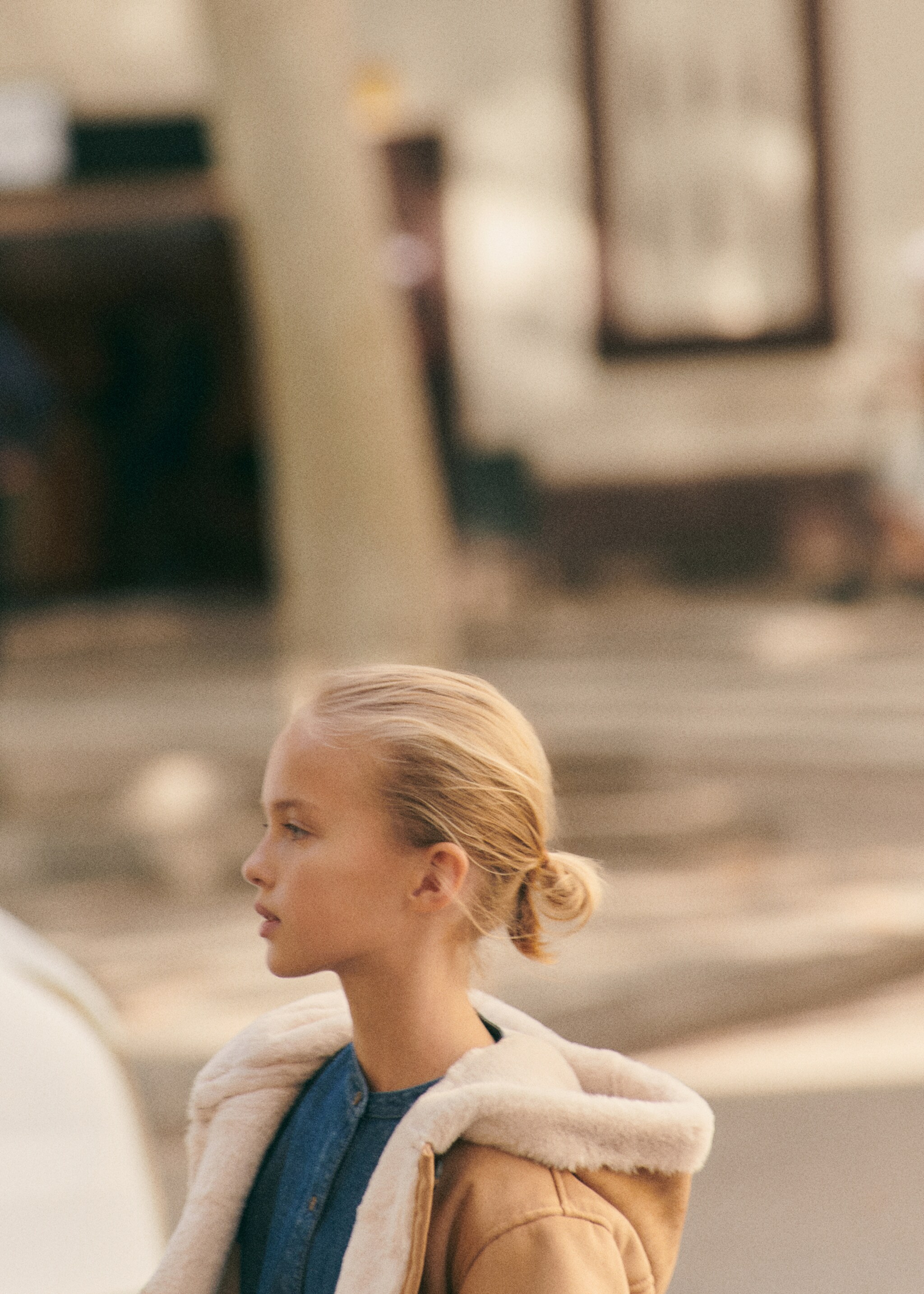 Fur and suede-effect coat - Details of the article 5