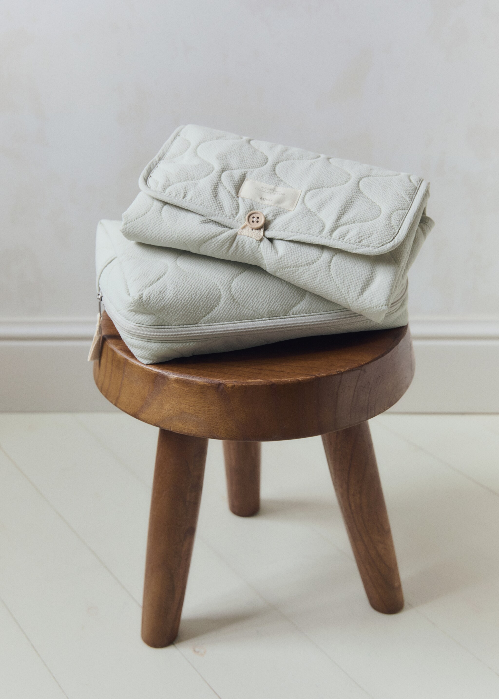 Padded travel changing mat - Details of the article 6