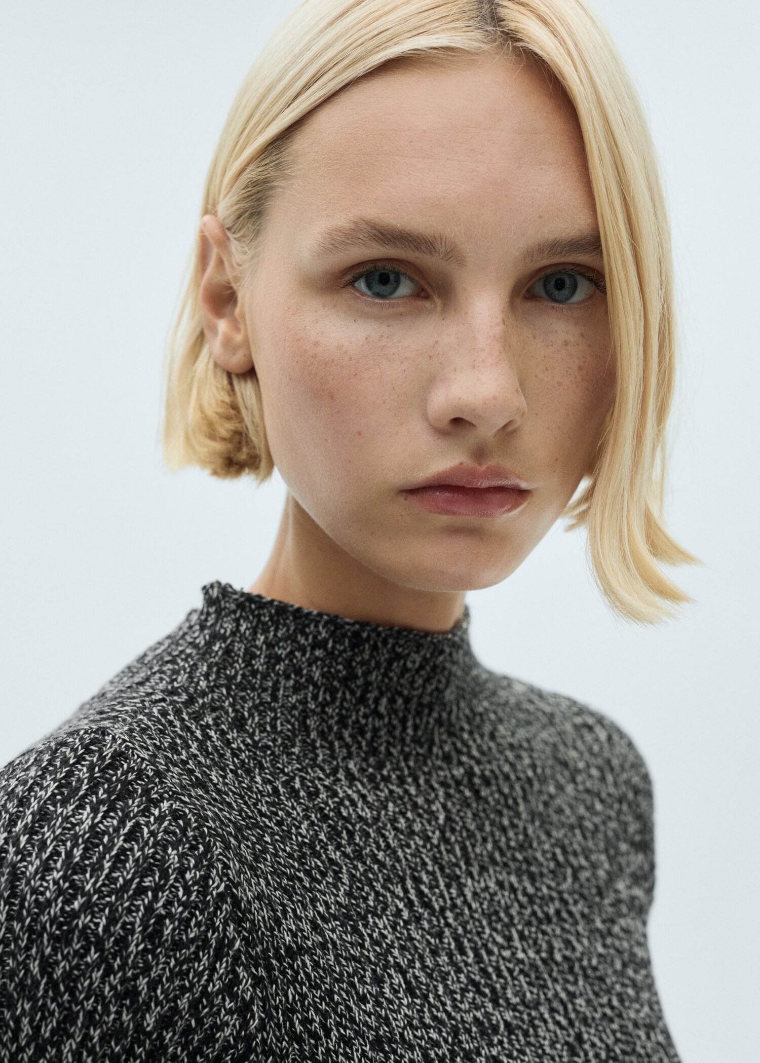 Flecked sweater dress - Details of the article 1