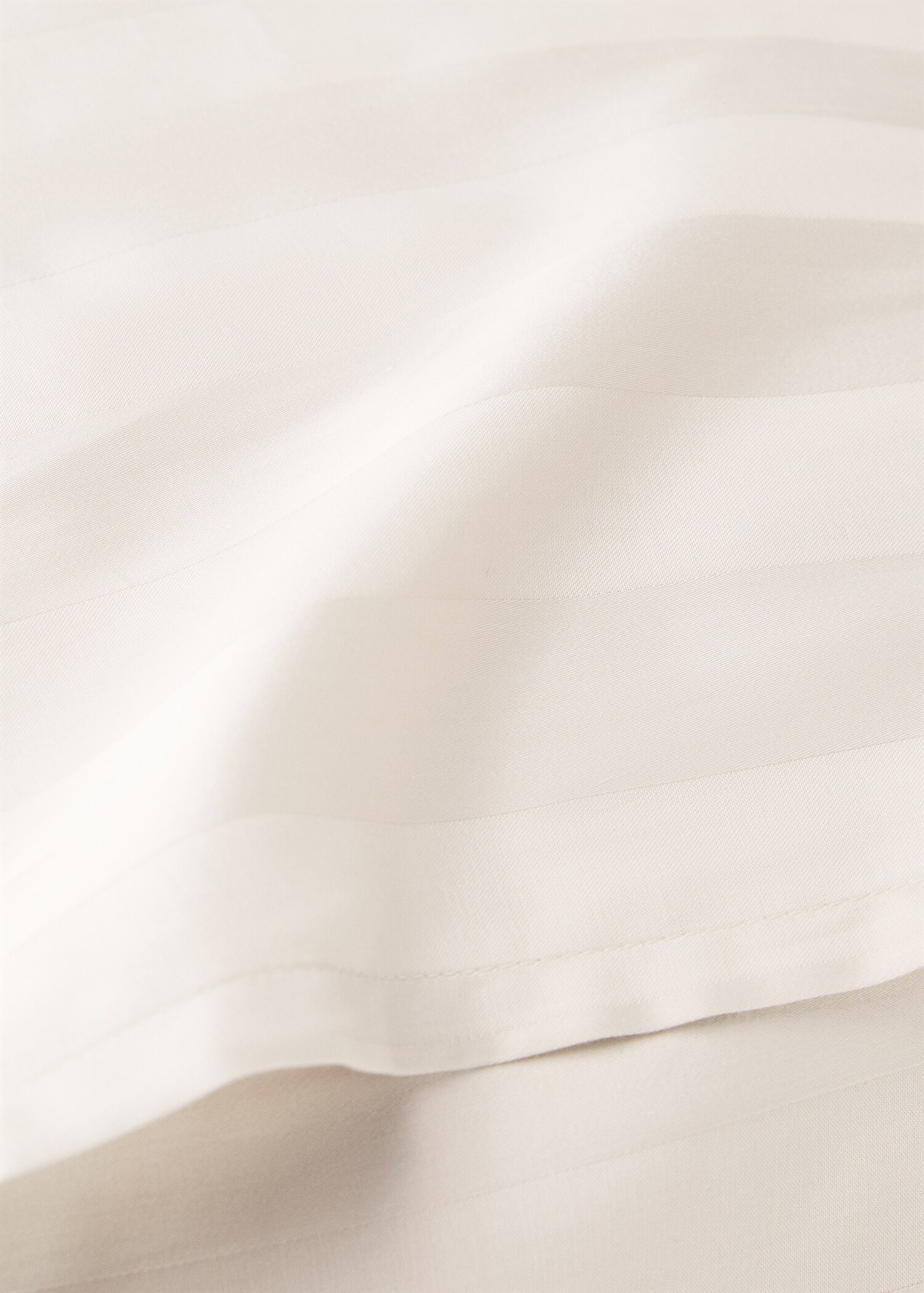 Deux taies d’oreiller coton satin jacquard rayures 60x60 cm - Détail de l'article 1