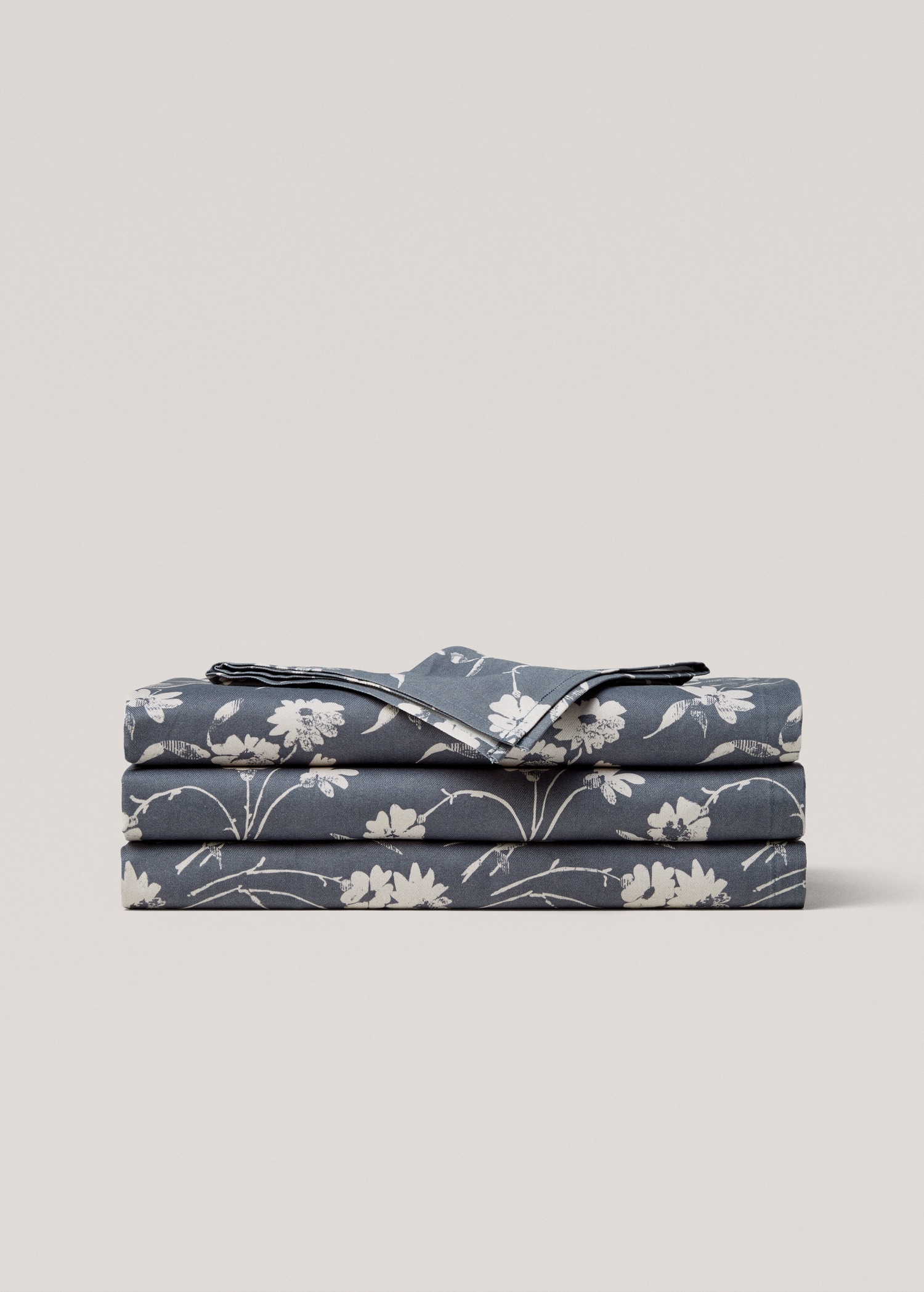 Waxed cotton floral tablecloth 150x250cm - Article without model