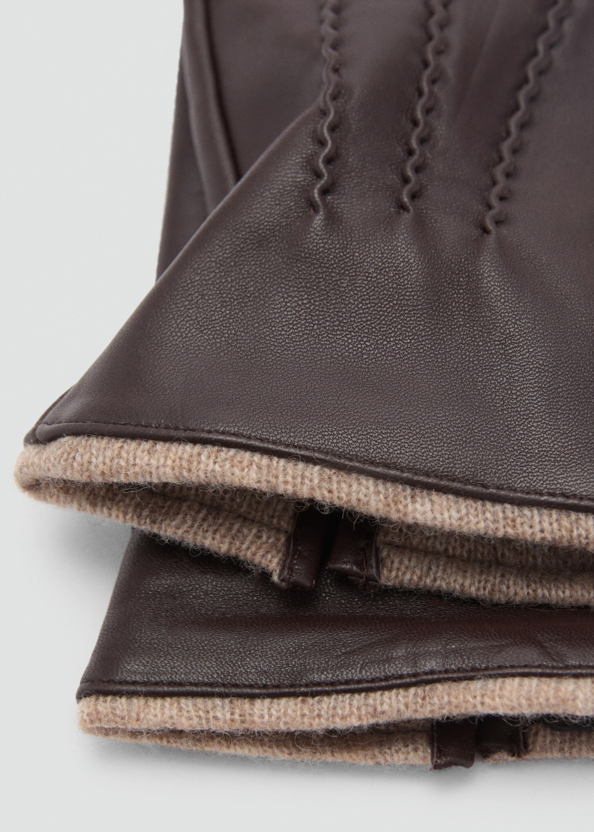 100% leather gloves with stitching detail - Medium plane