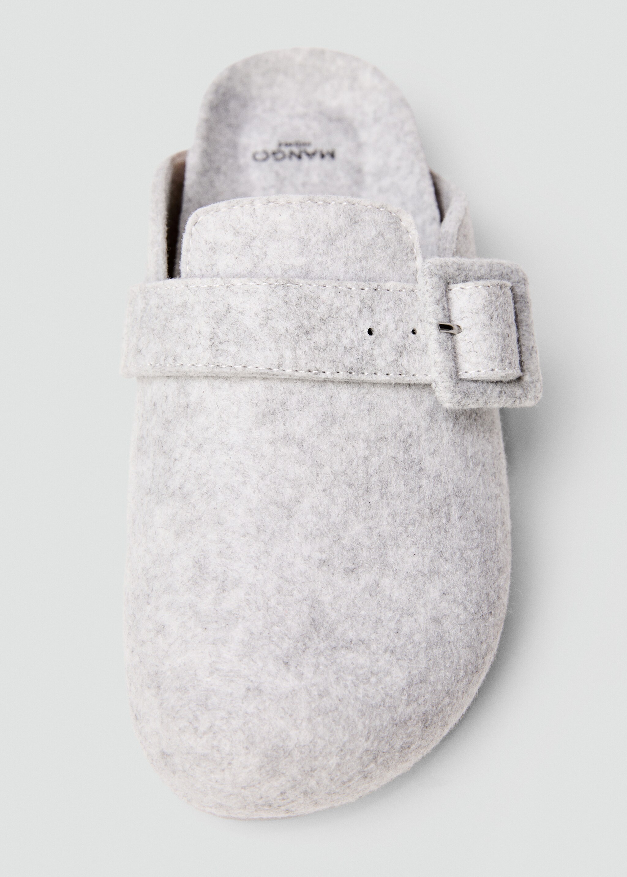 Hausschuhe in Clog-Optik - Detail des Artikels 2