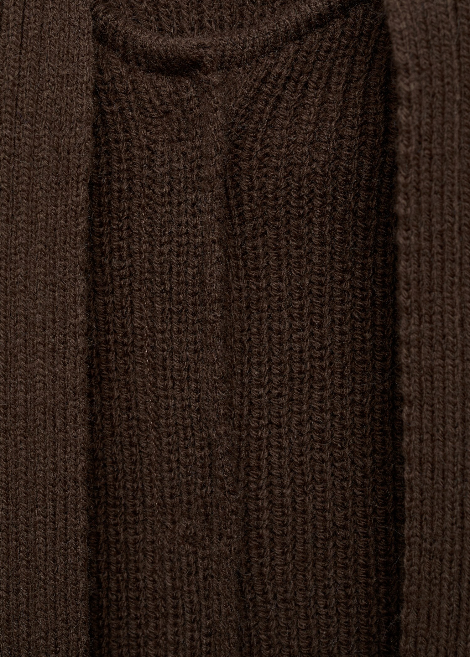 Geknöpftes Cape mit Schal - Detail des Artikels 8