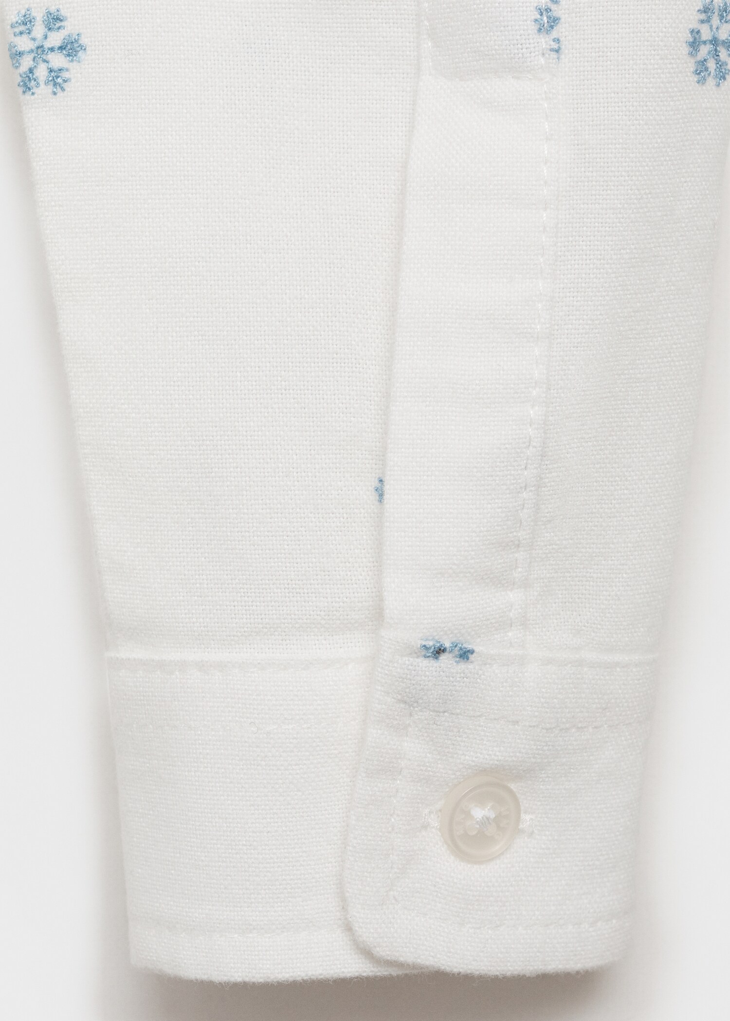 Embroidered detail shirt - Details of the article 0