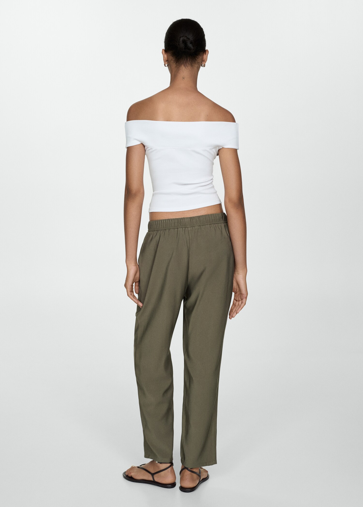 Drawstring jogger trousers - Reverse of the article