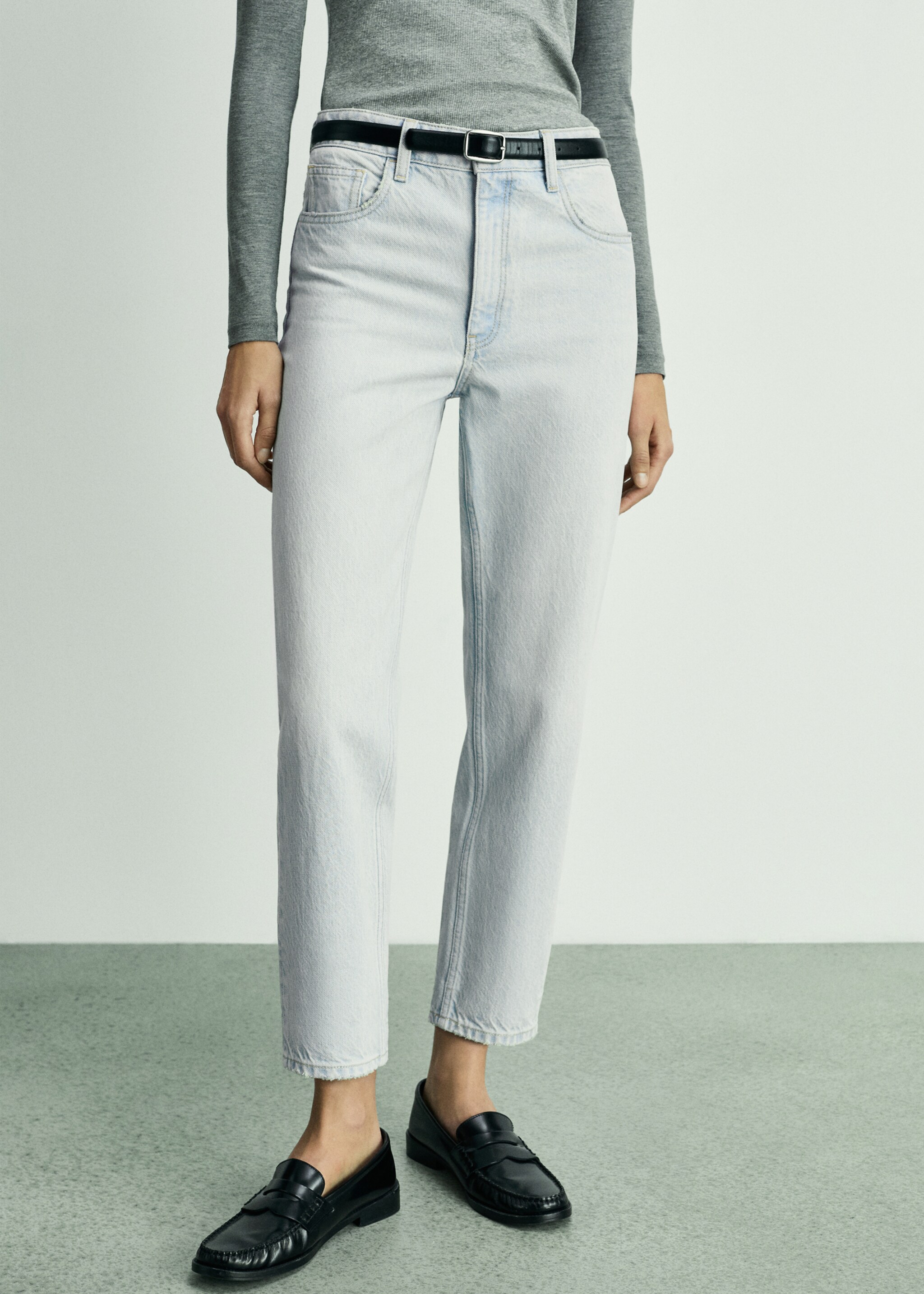 Jeans Newmom confort tiro alto - Plano medio, Azul bleach. Ref: 77060366-00.