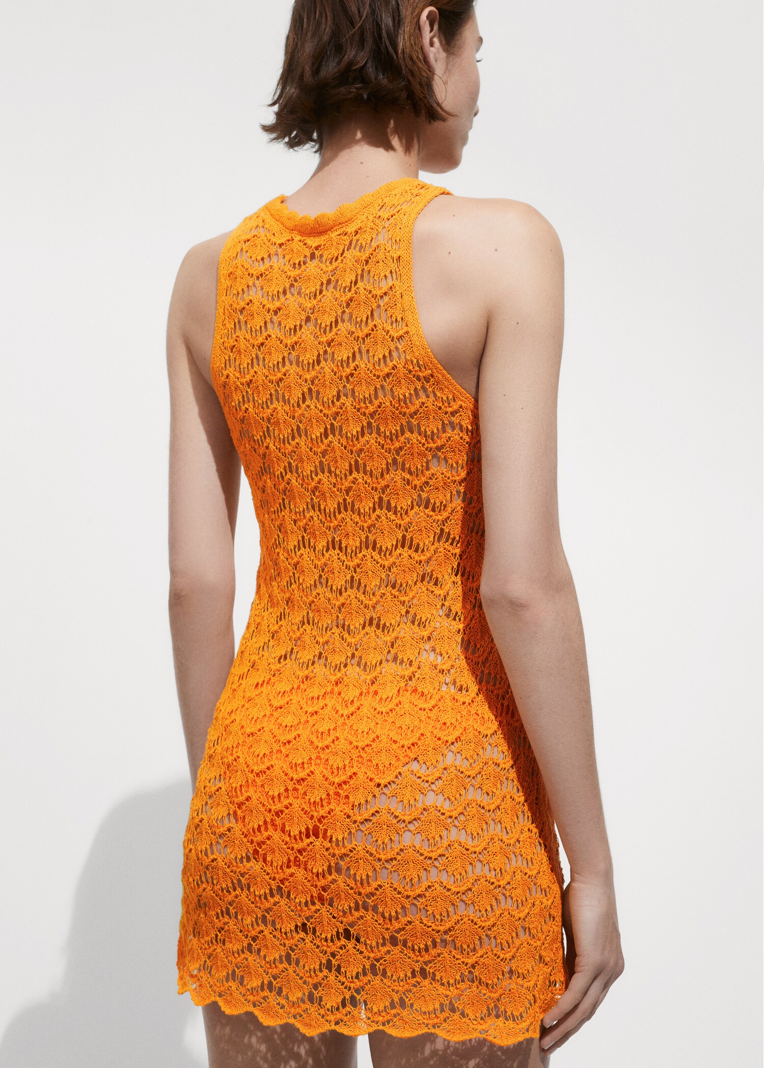 Crochet short dress - Reverse of the article