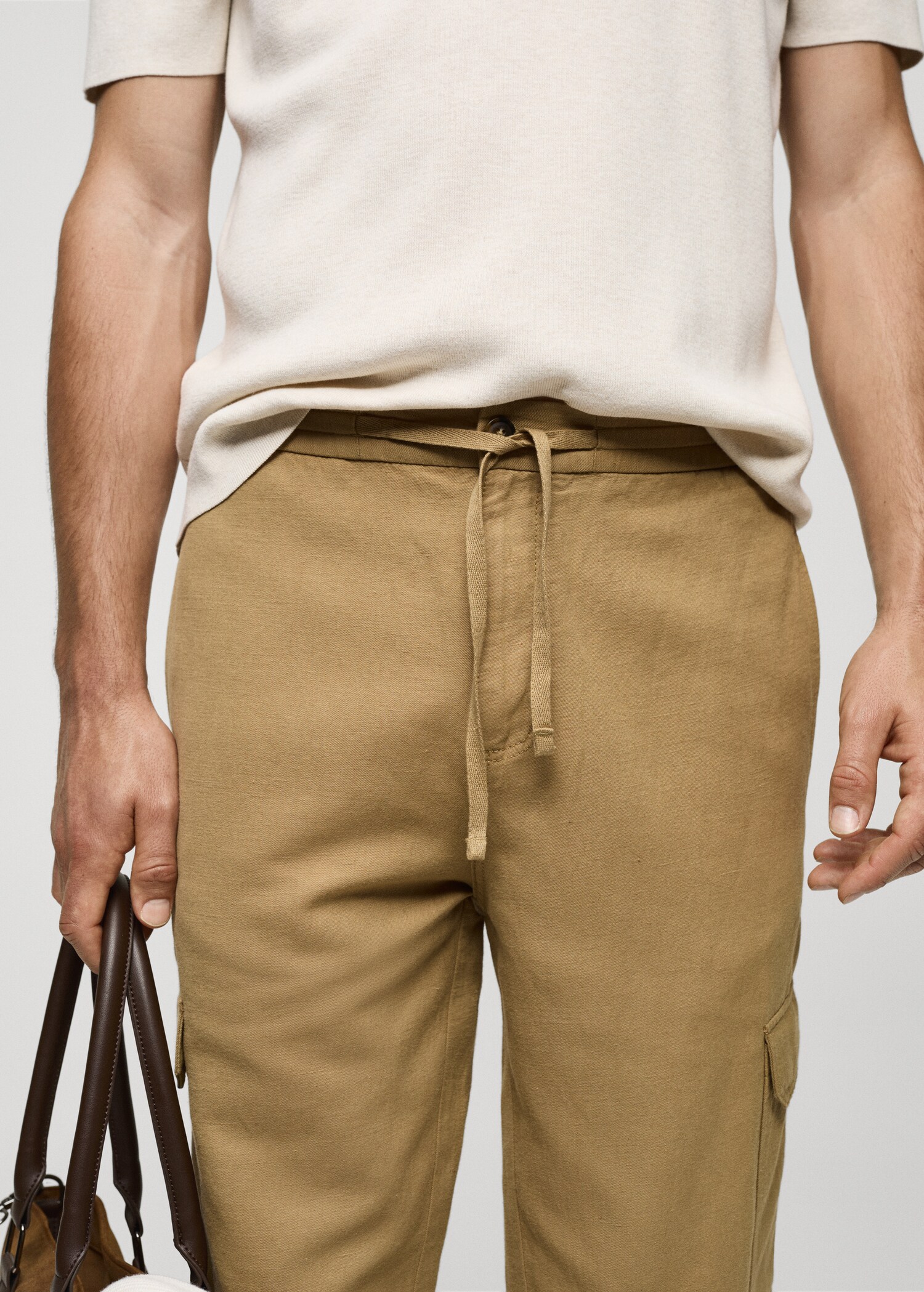 Cotton-linen cargo trousers - Details of the article 1