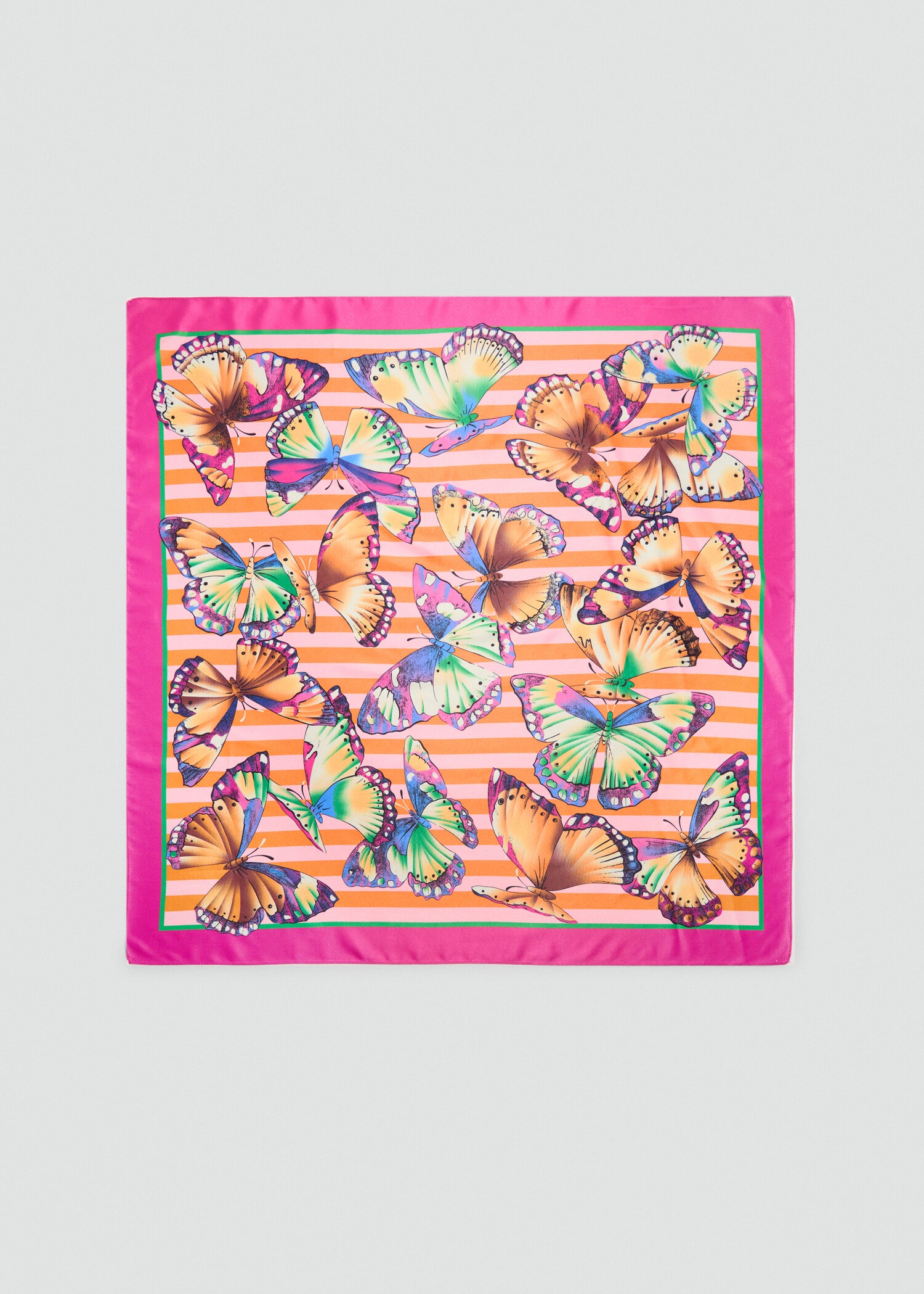 Foulard imprimé papillons - Article sans modèle