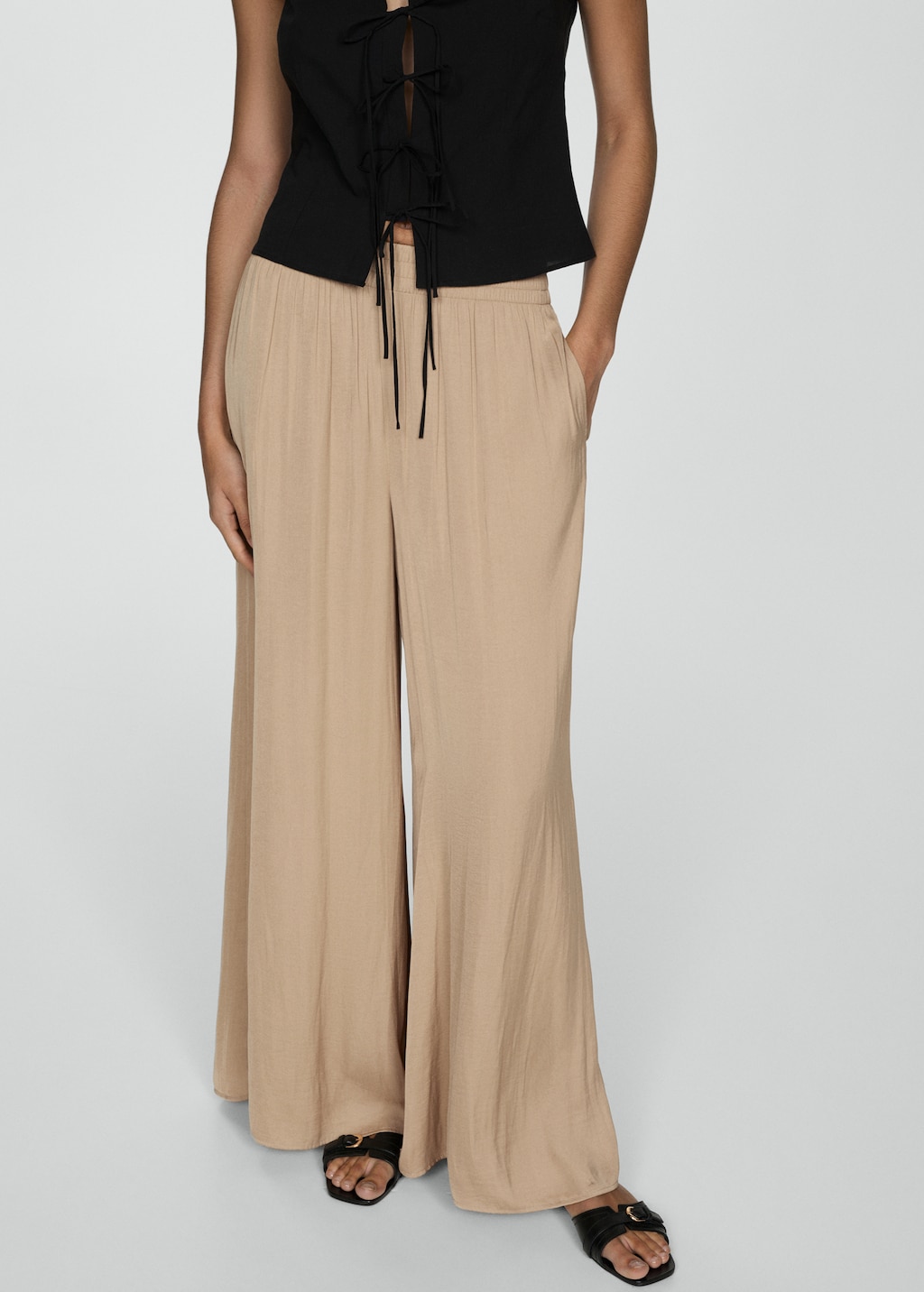 Mango Fließende Wideleg-Hose