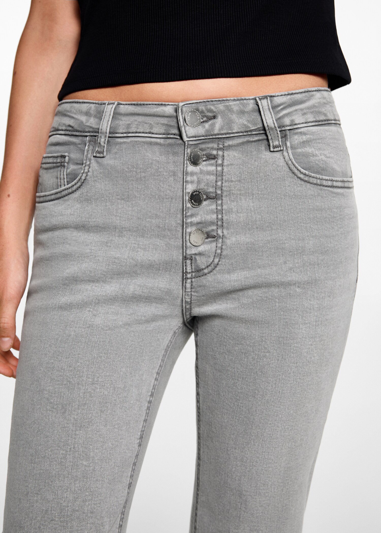 Buttons flare jeans - Details of the article 6