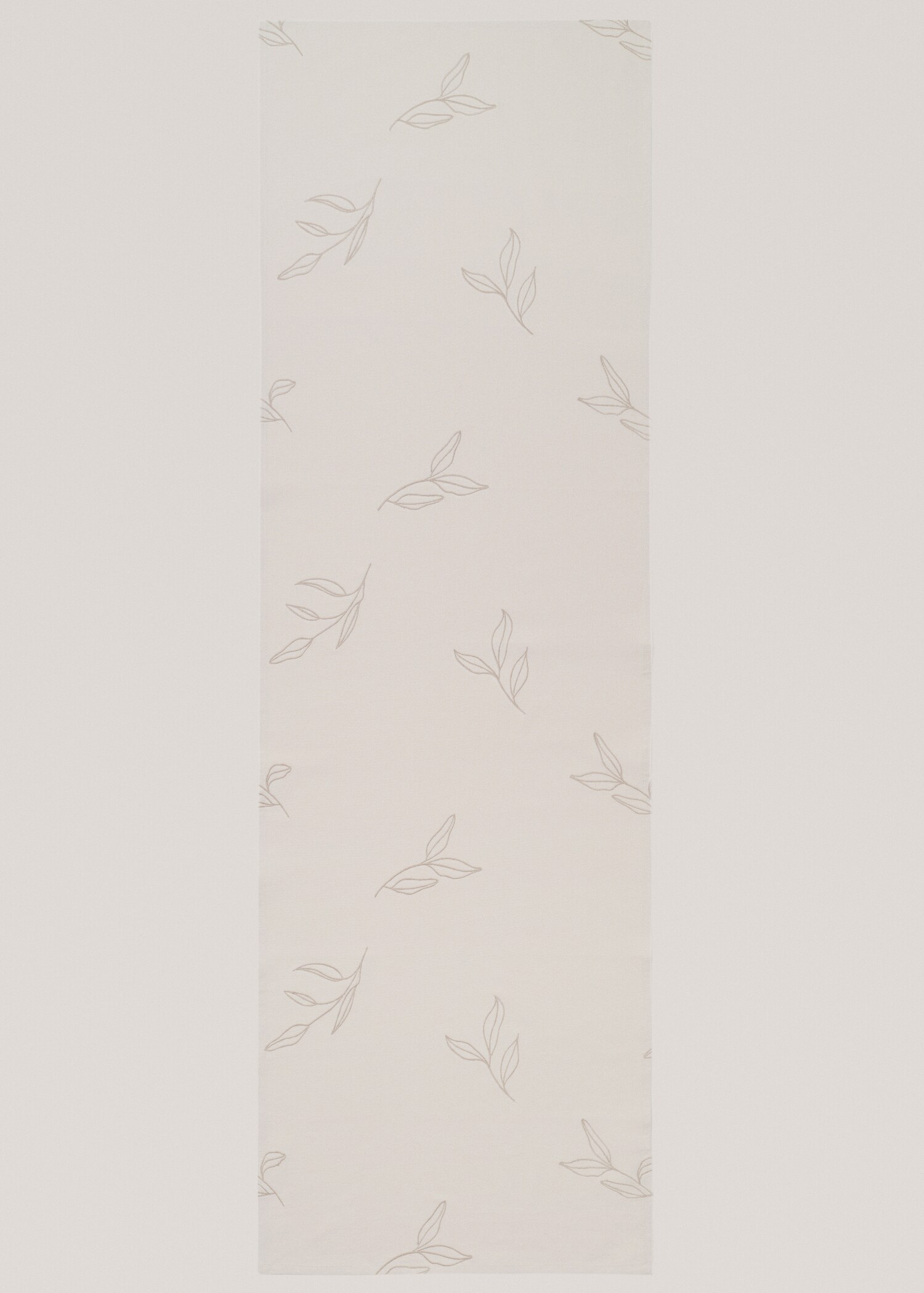 Cotton table runner with embroidered leaves - Article without model