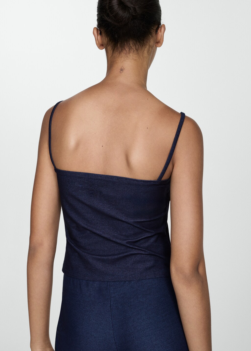 Crop top met spaghettibandjes Dames MANGO Belgie