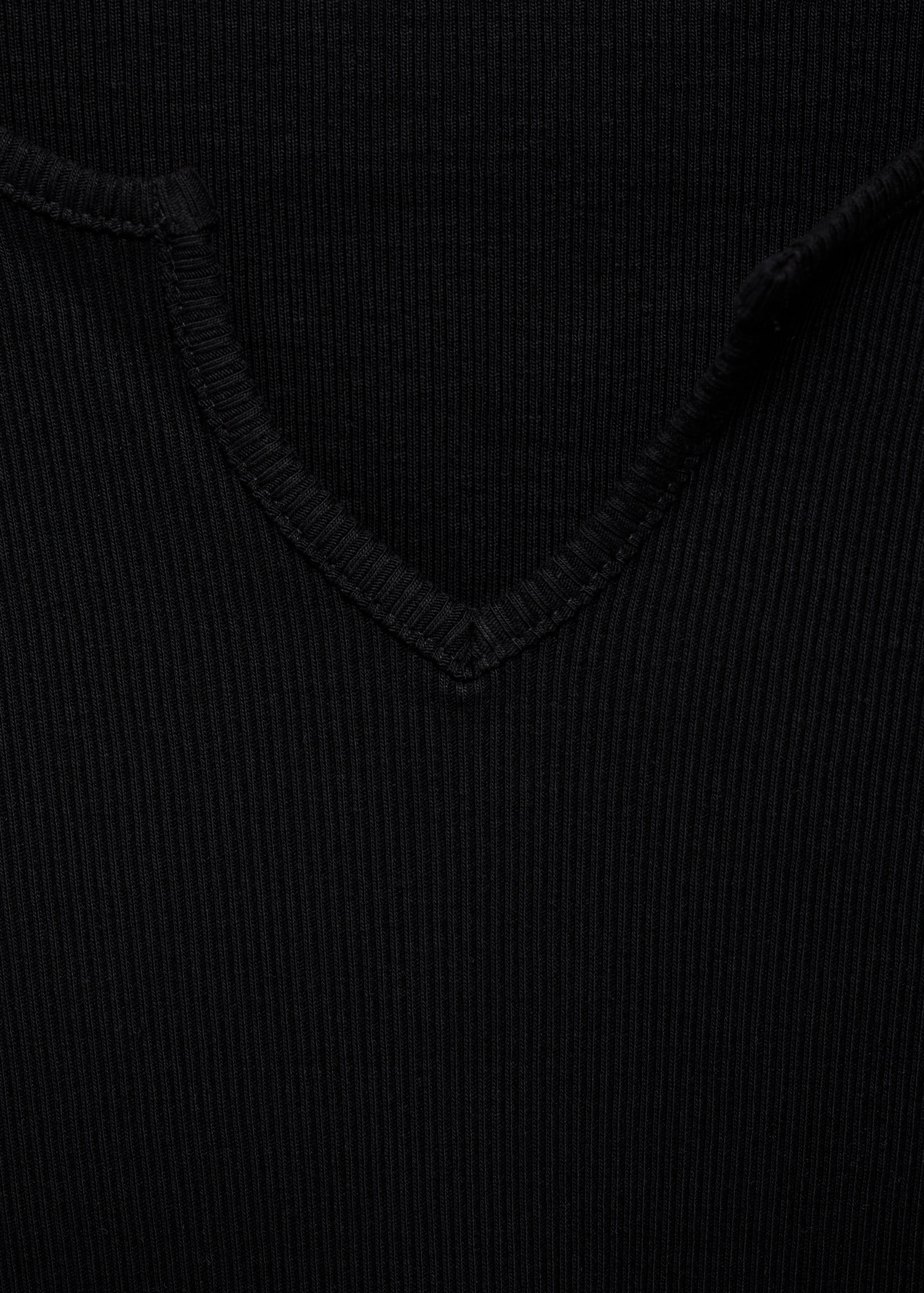 V-neck T-shirt - Details of the article 8