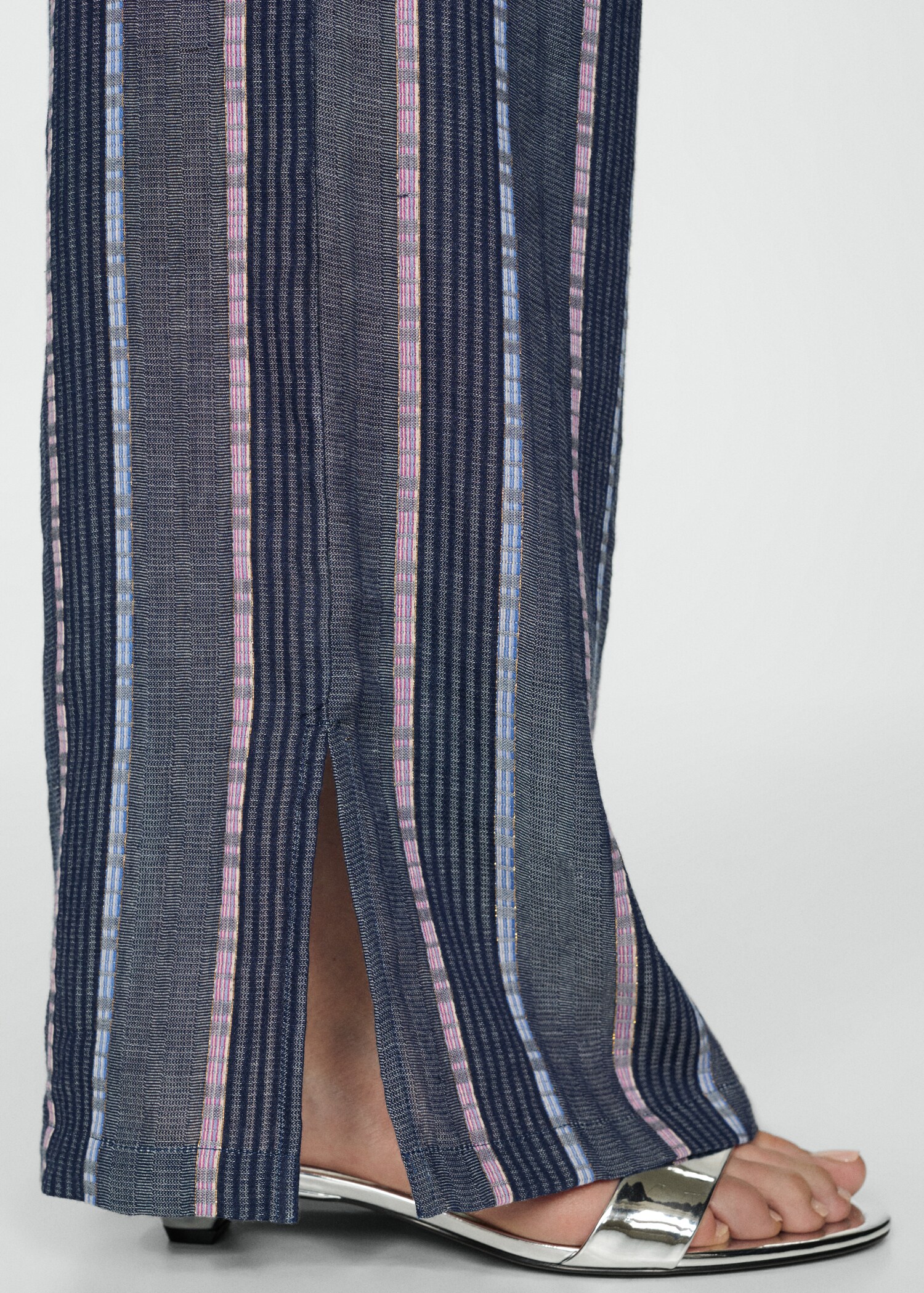 Straight striped trousers - Details of the article 6