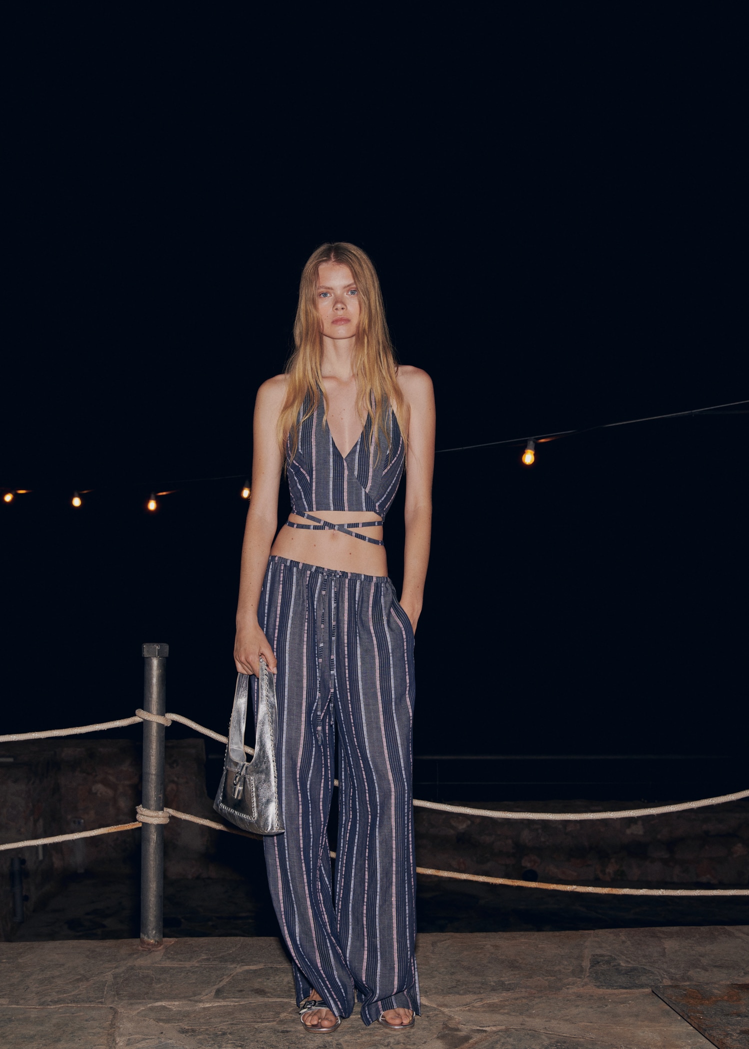 Straight striped trousers - Details of the article 7