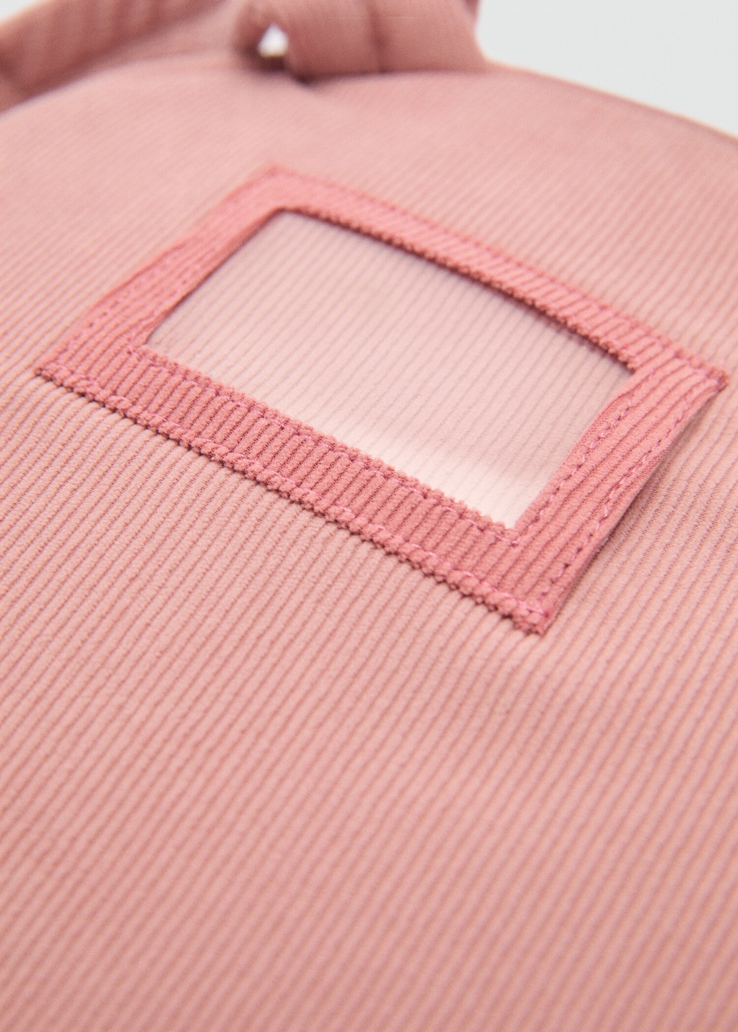 Rabbit toy backpack - Details of the article 2