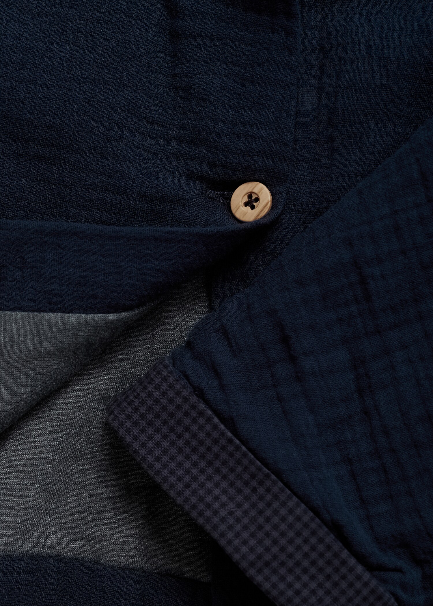 Cheesecloth jacket with pockets - Details of the article 0