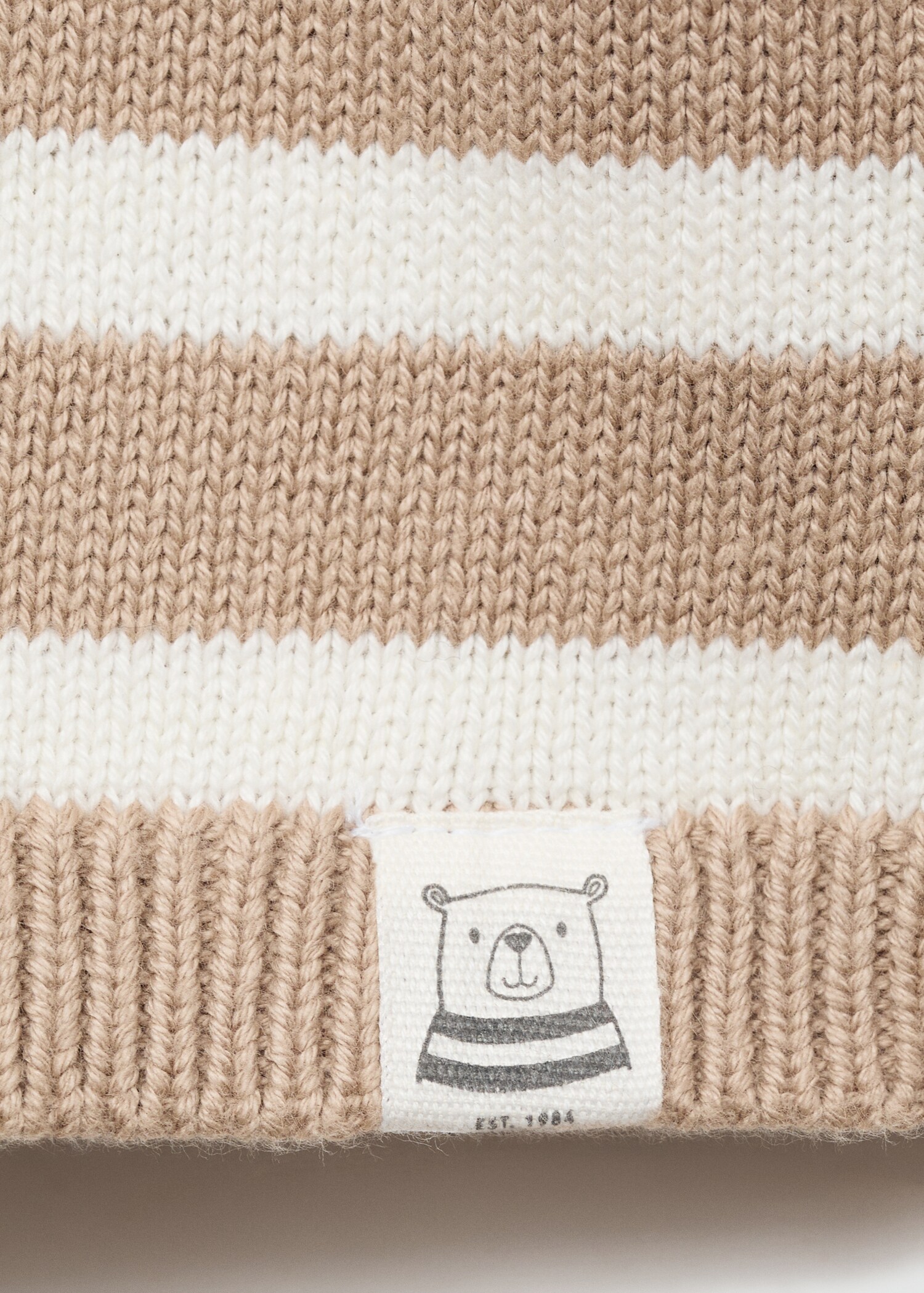 Buttons detail knit sweater - Details of the article 0