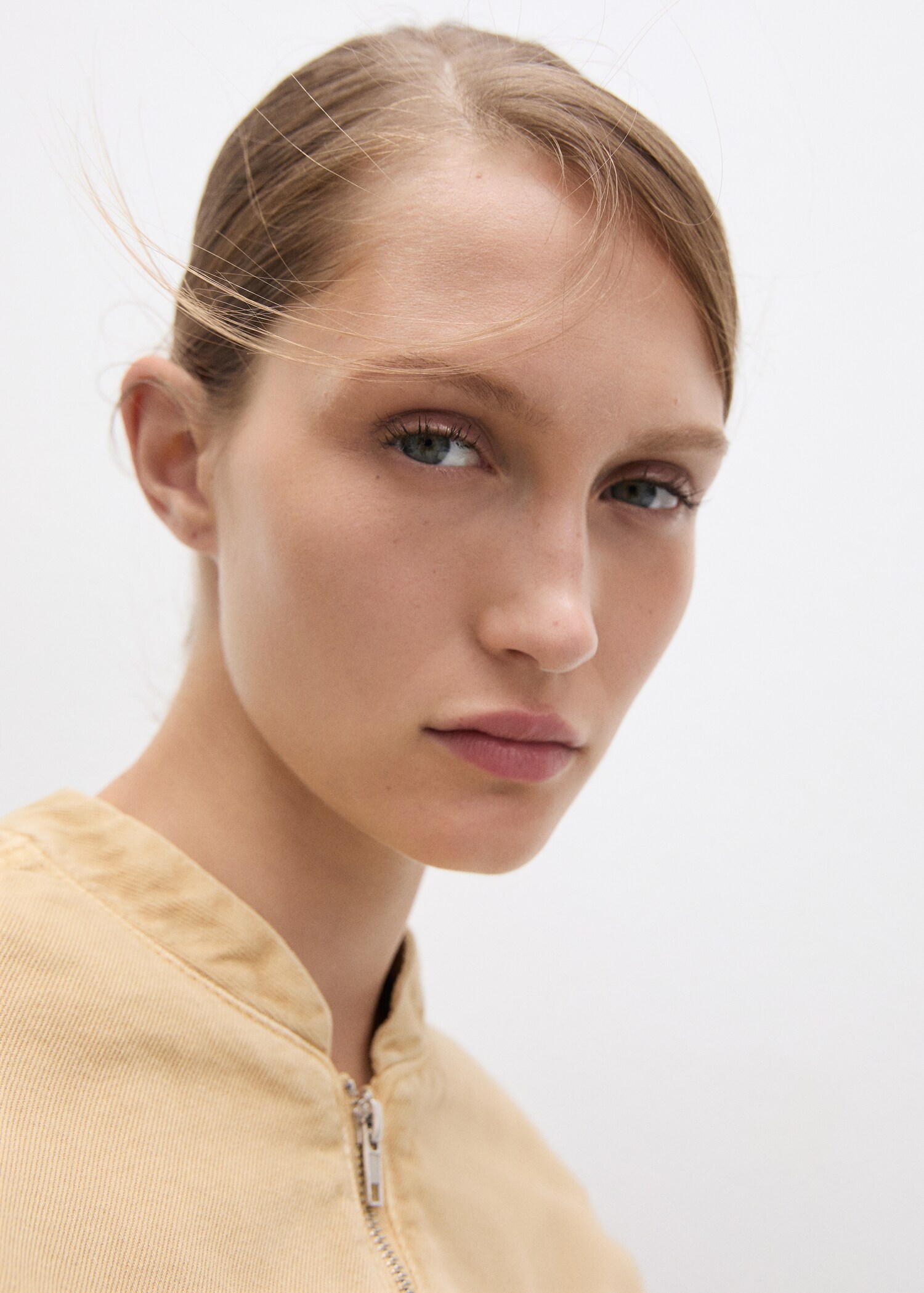 Denim bomber jacket - Details of the article 1