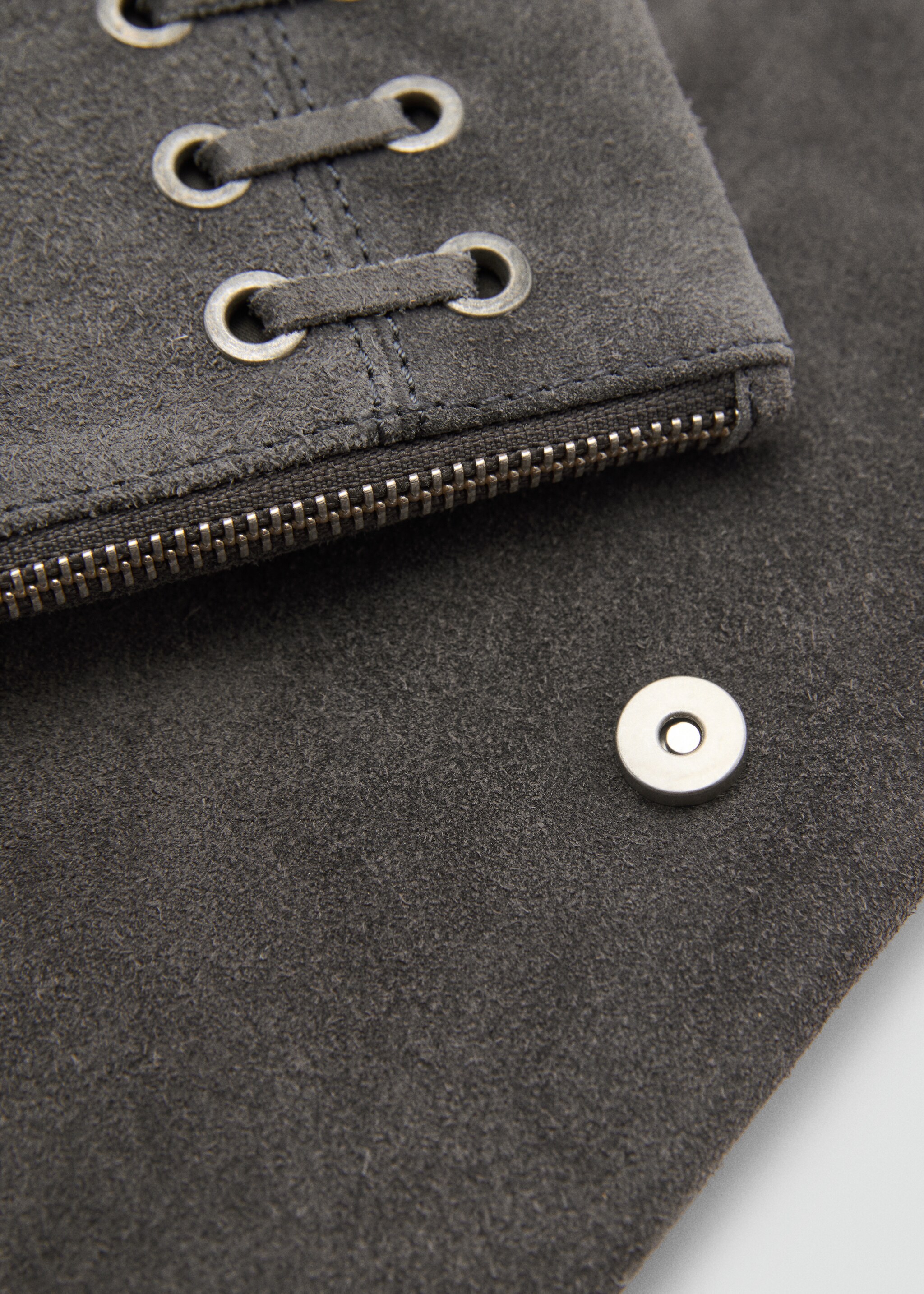 Leather envelope bag - Details of the article 2