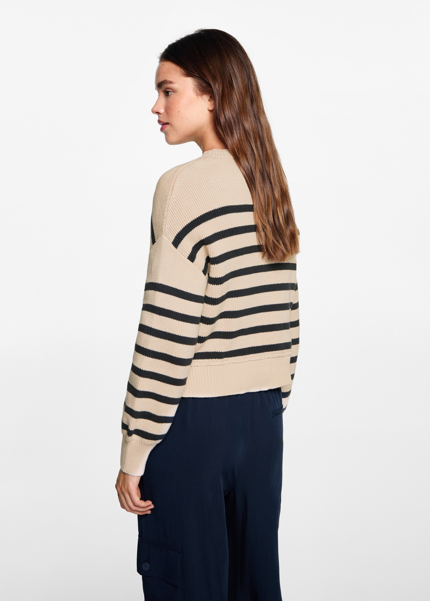 Knit sweater - Reverse of the article