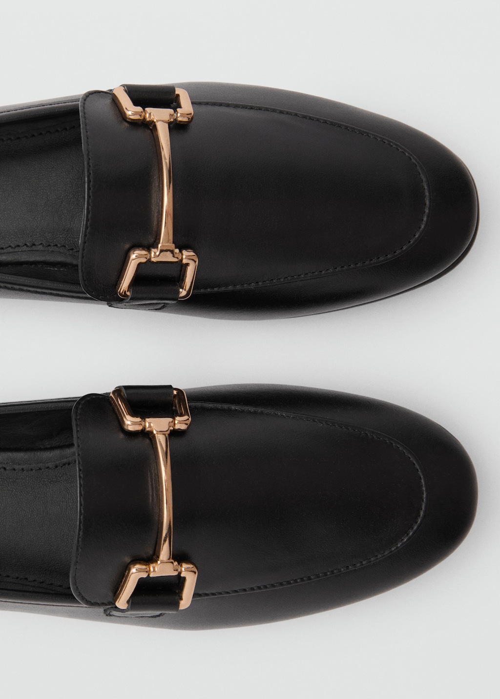 Mocassins cuir detail metallique Femme MANGO France metropolitaine