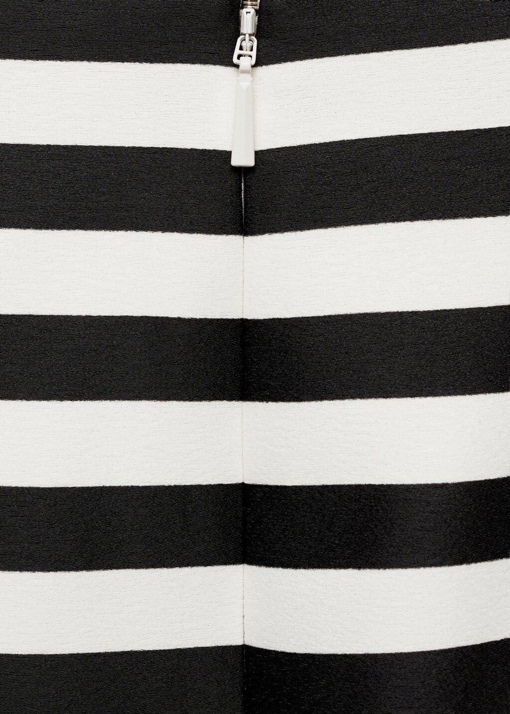 Striped knitted mini skirt