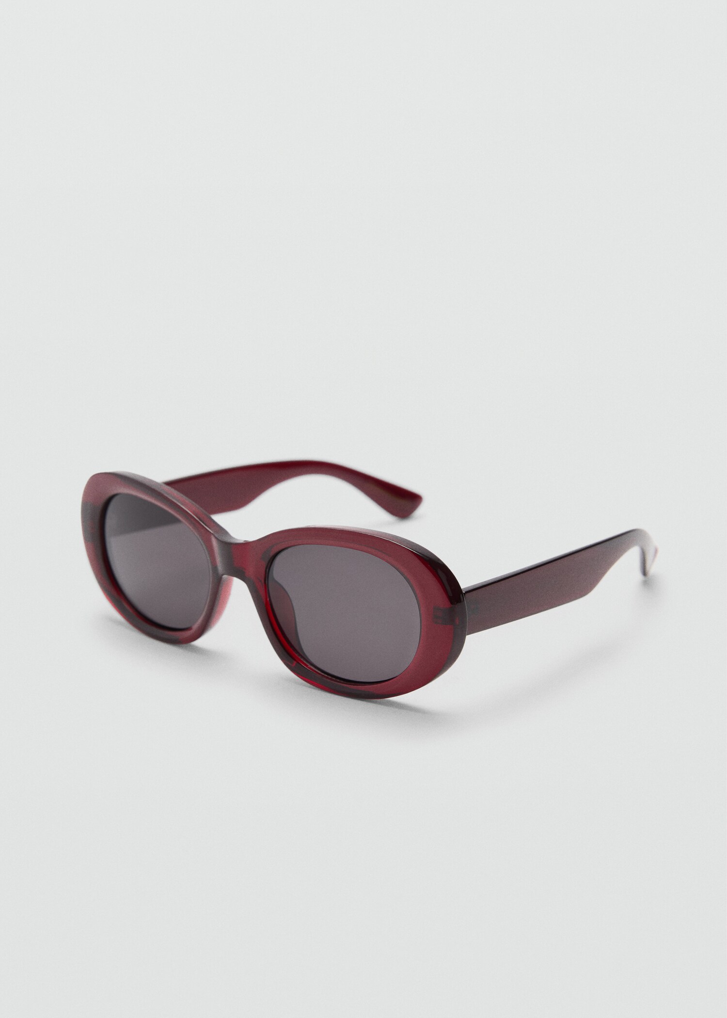 Lunettes de soleil monture ronde - Plan moyen