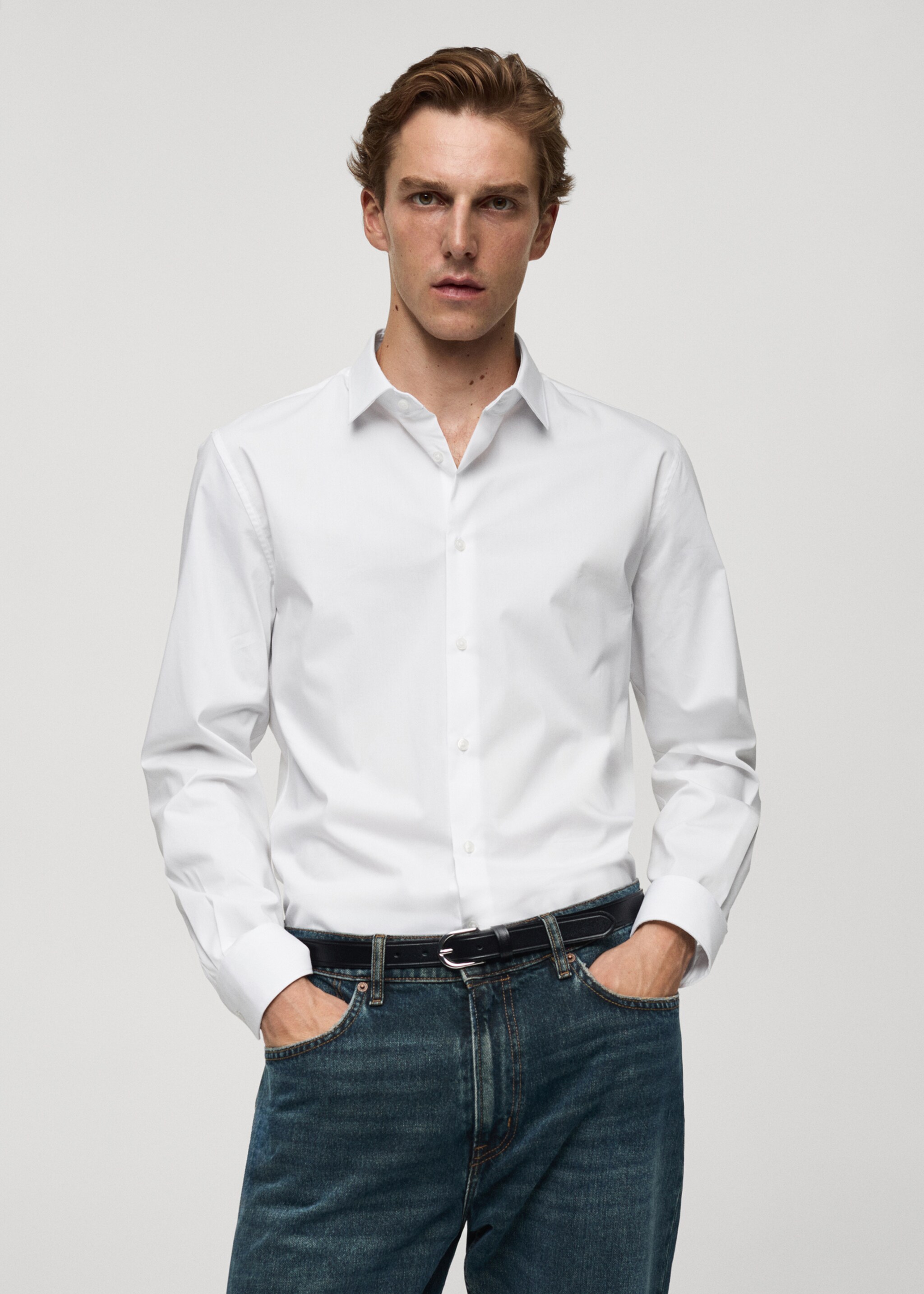 Рубашка regular fit из хлопка стретч - Средний план
