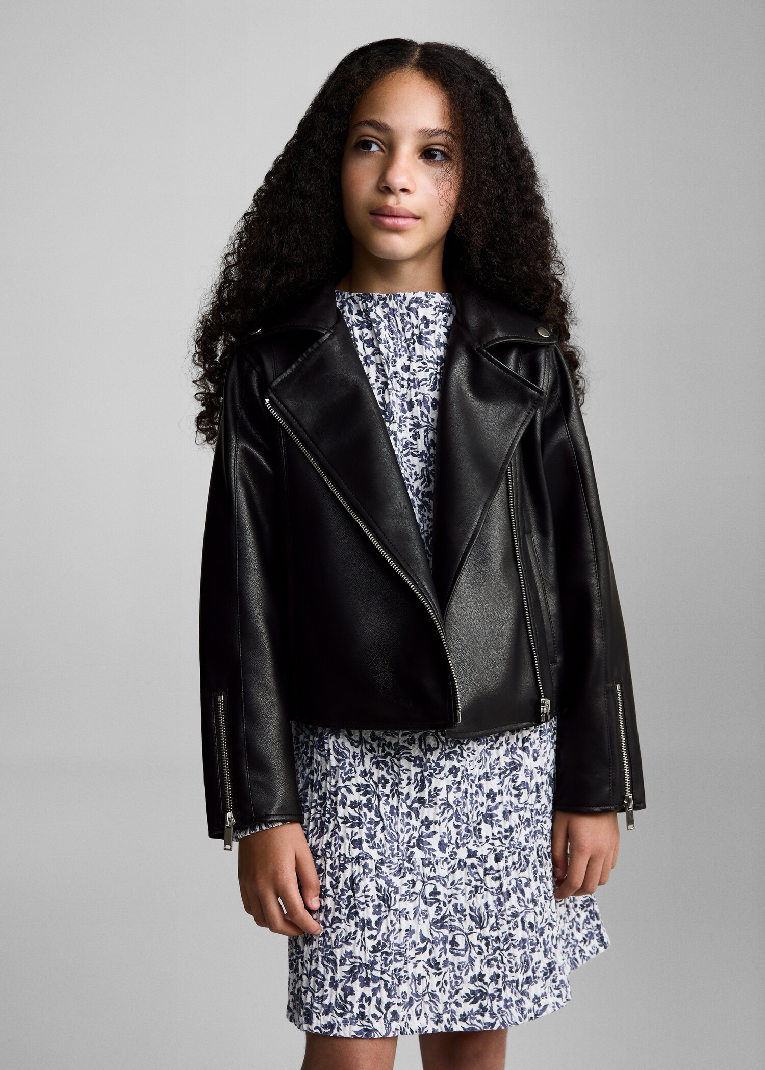 Blouson en simili-cuir - Plan moyen