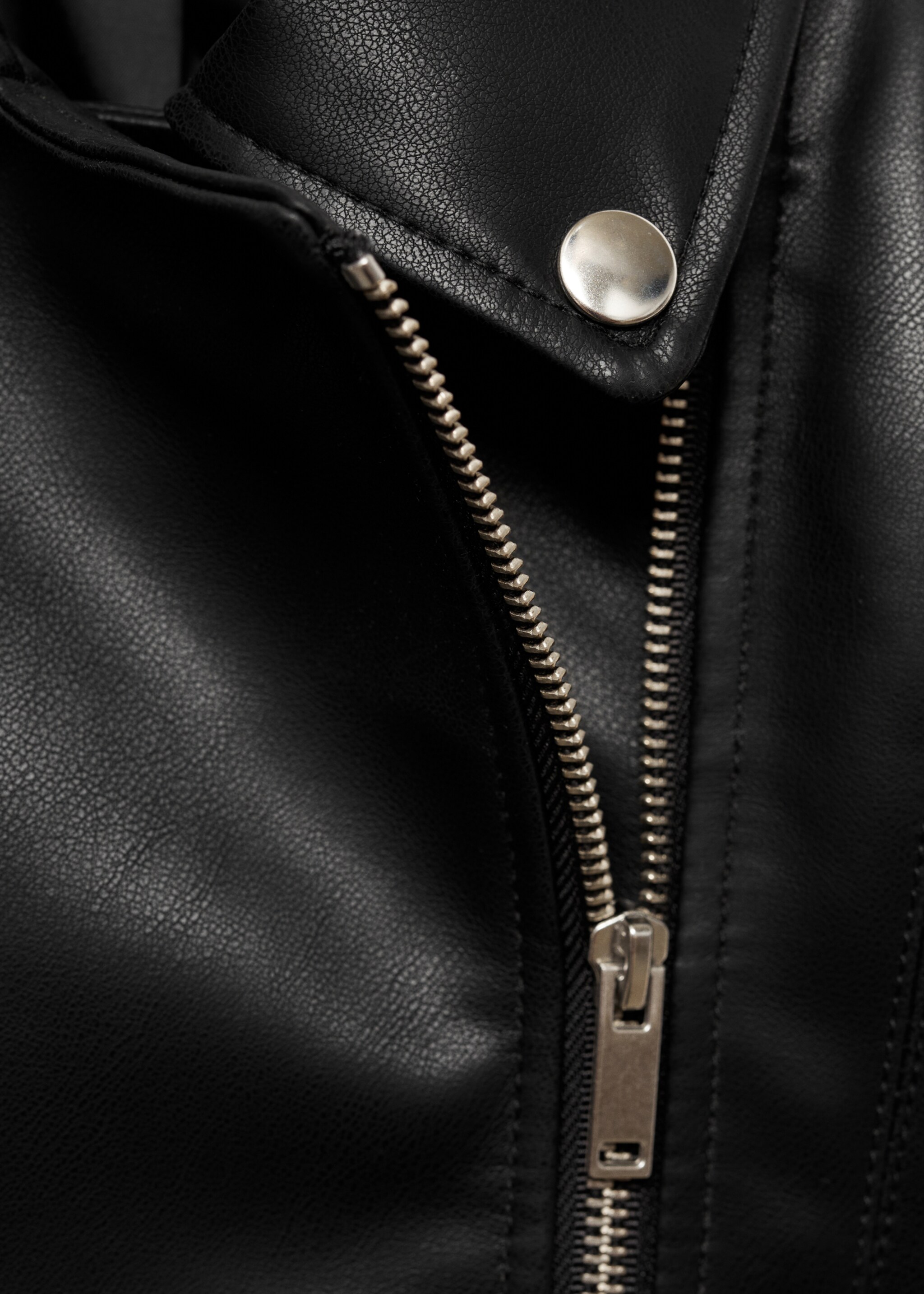 Faux leather jacket - Details of the article 8