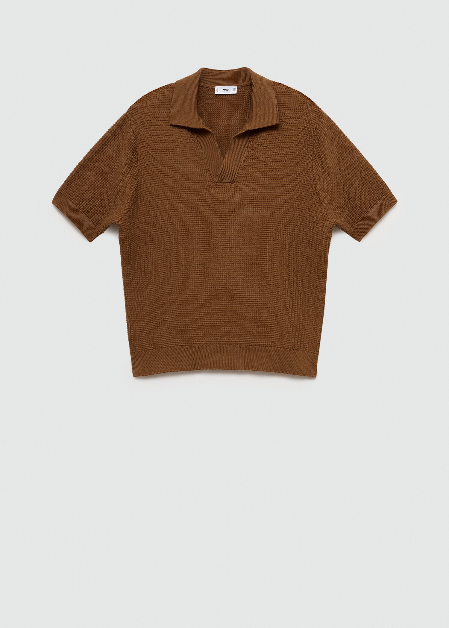 Medium-knit cotton structure polo - Article without model