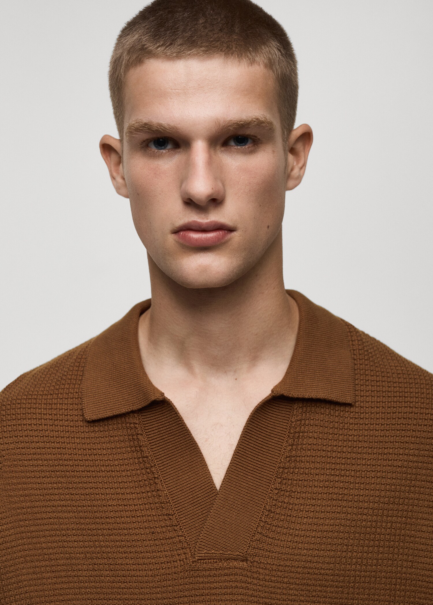Medium-knit cotton structure polo - Details of the article 1