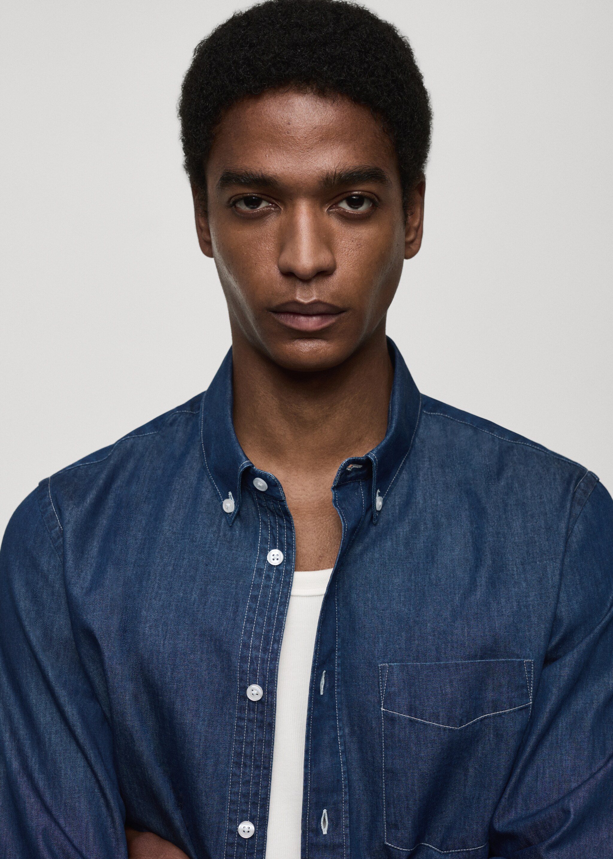 Regular-fit chambray cotton shirt - Details of the article 1