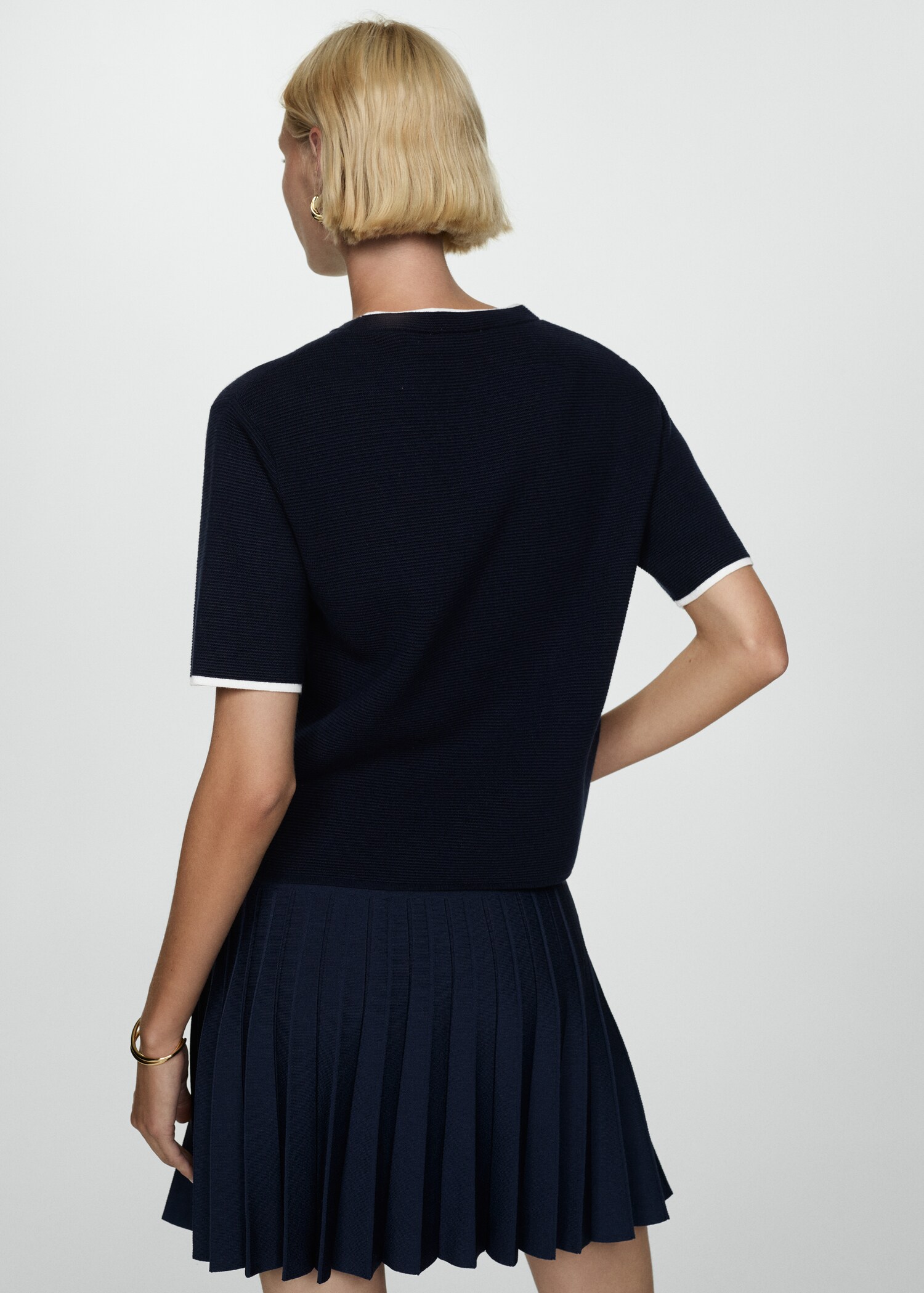 Kurzarm-Pullover mit Kontrastborten - Damen | MANGO Deutschland