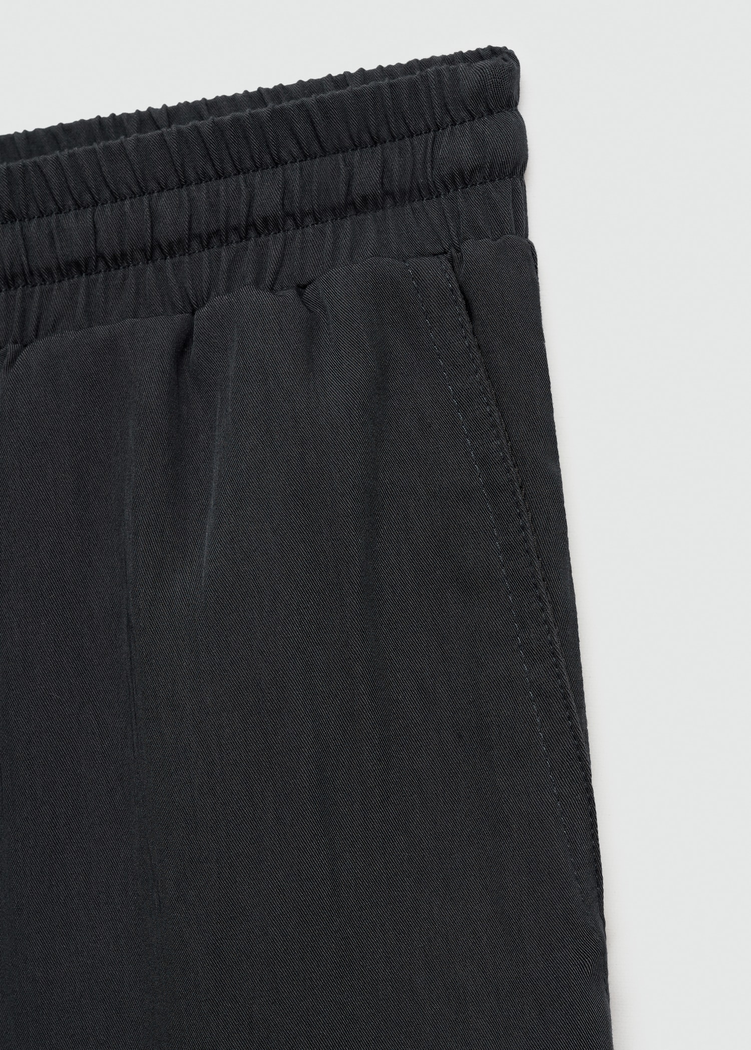 Flowy trousers - Details of the article 0