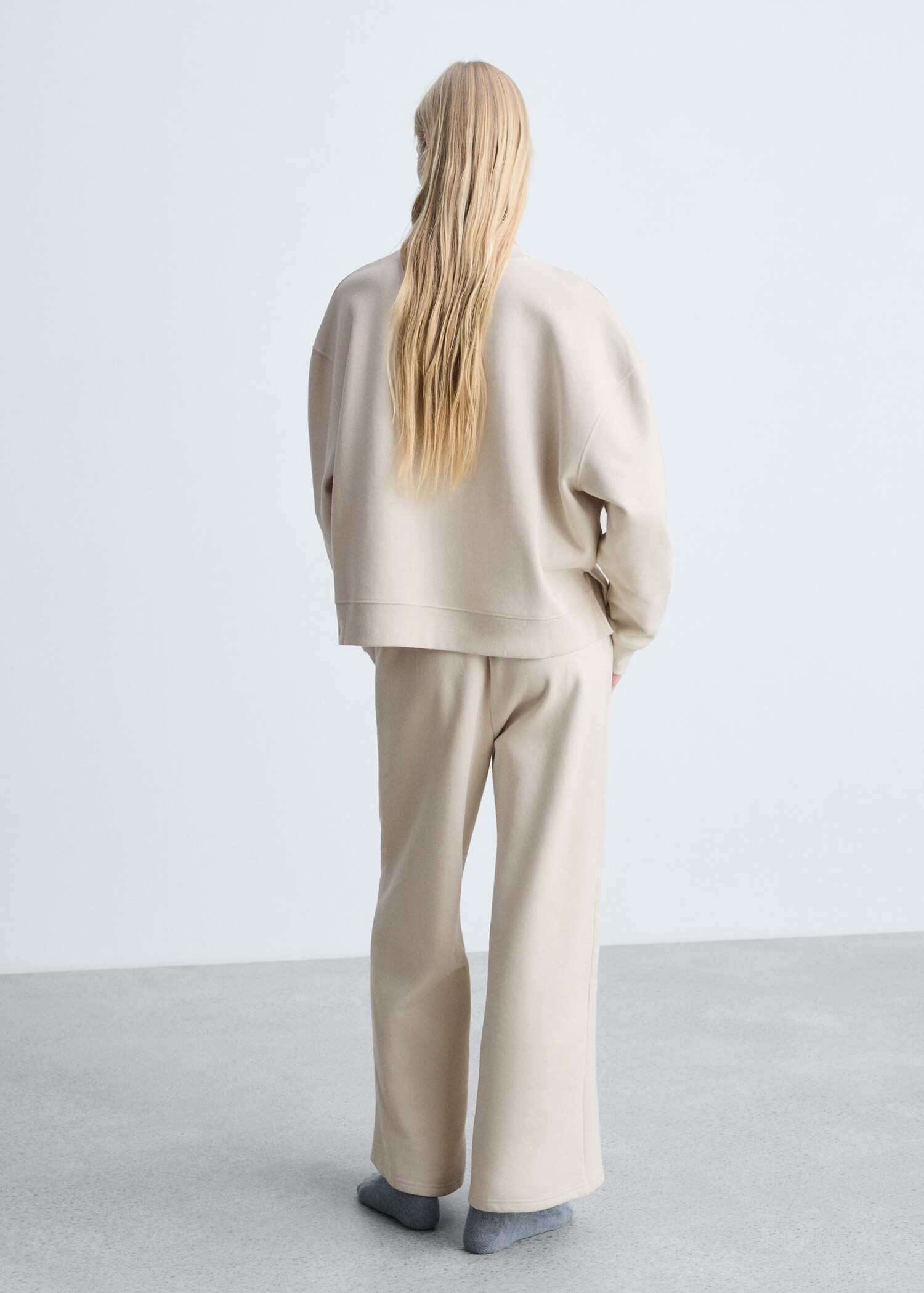 Cotton plush trousers - Reverse of the article