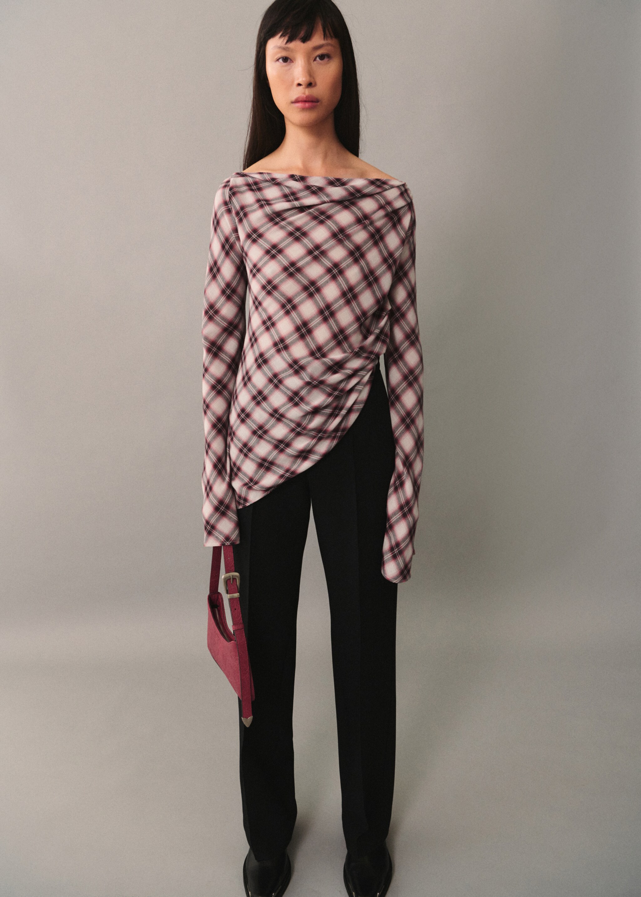 Asymmetric checked blouse - Medium plane